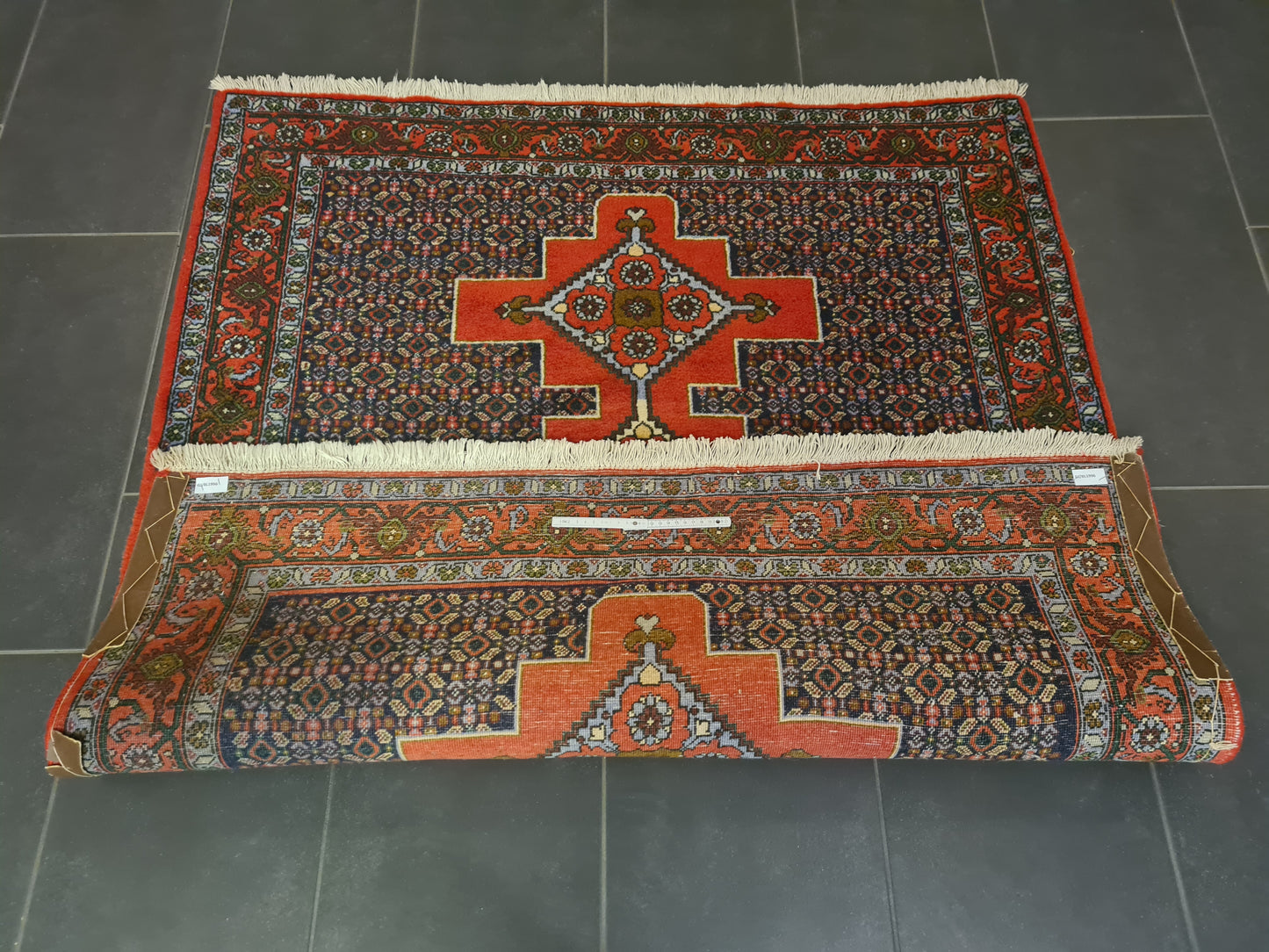 Perserteppich Orientteppich Handgeknüpfter Teppich Senneh Bidjar 140×125 cm