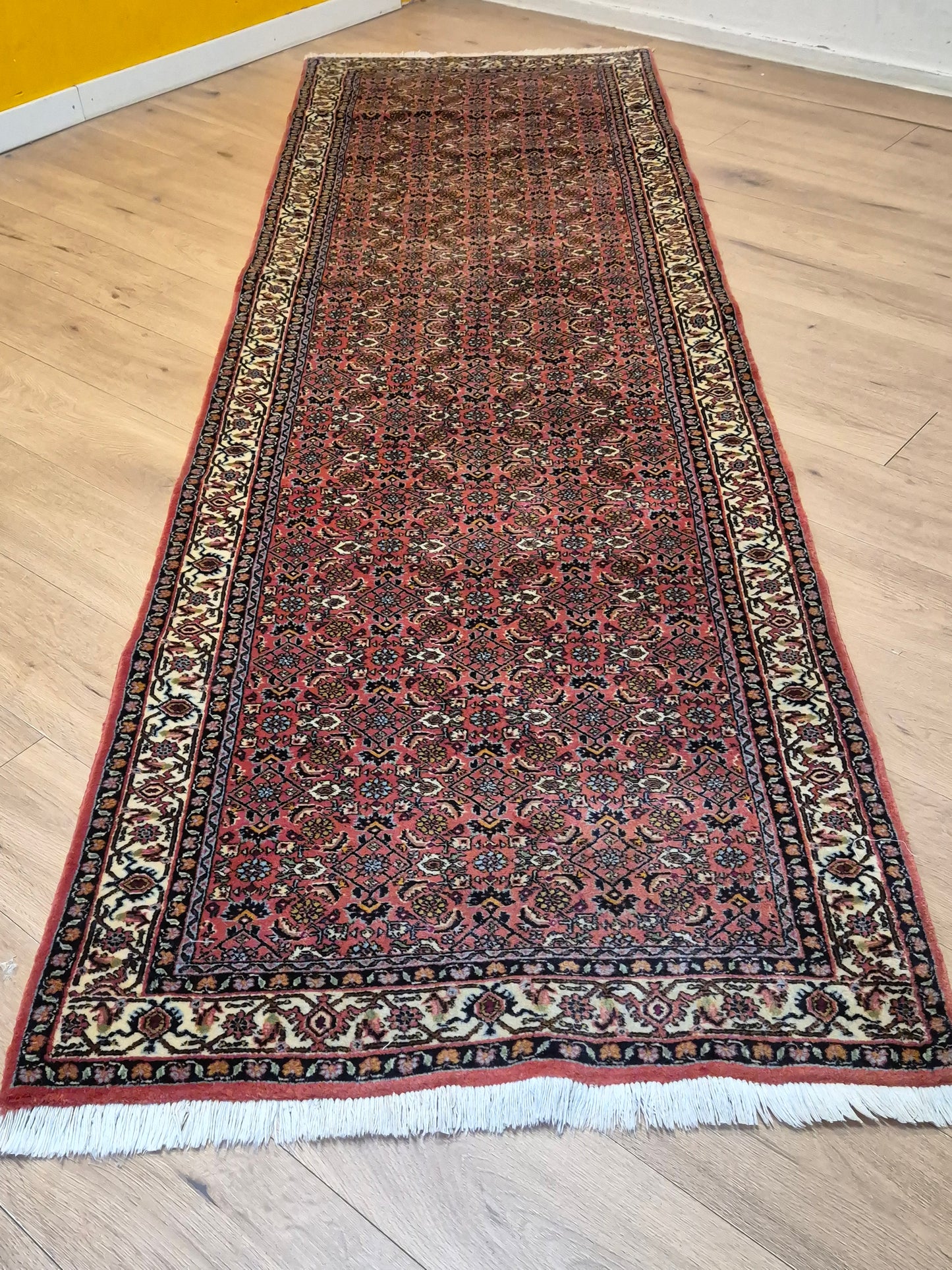 Bidjar Läufer – feines Herati-Muster auf rotem Fond