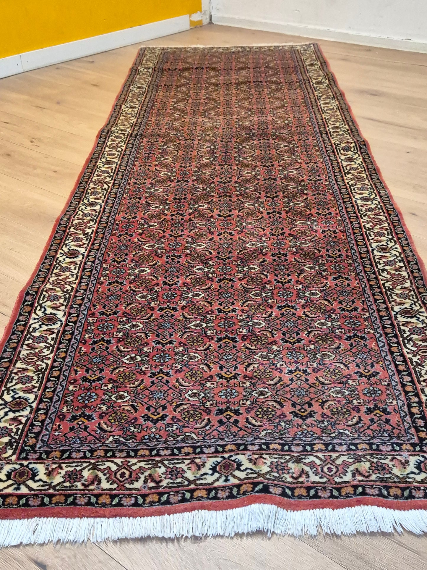Bidjar Läufer – feines Herati-Muster auf rotem Fond