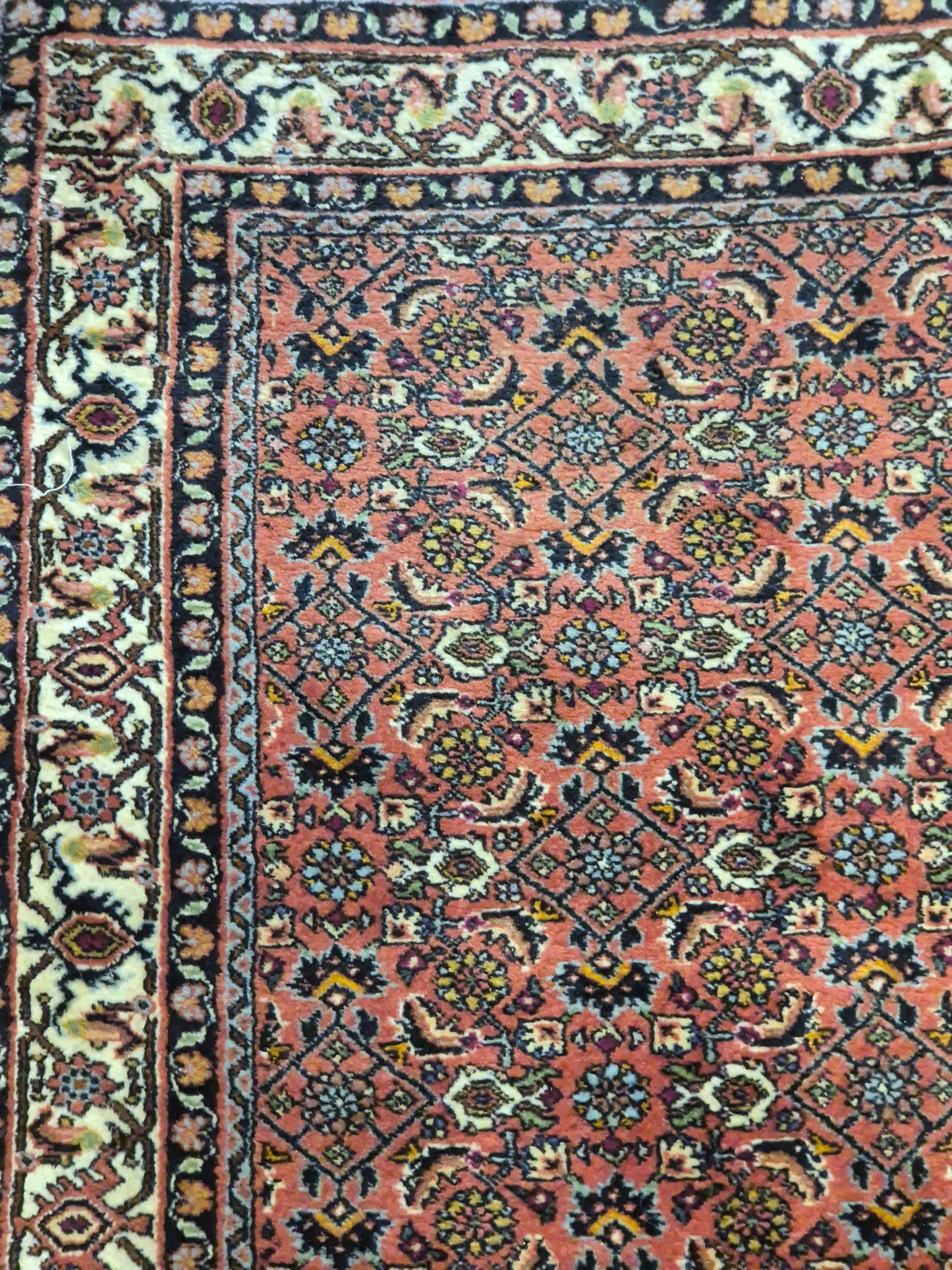 Bidjar Läufer – feines Herati-Muster auf rotem Fond