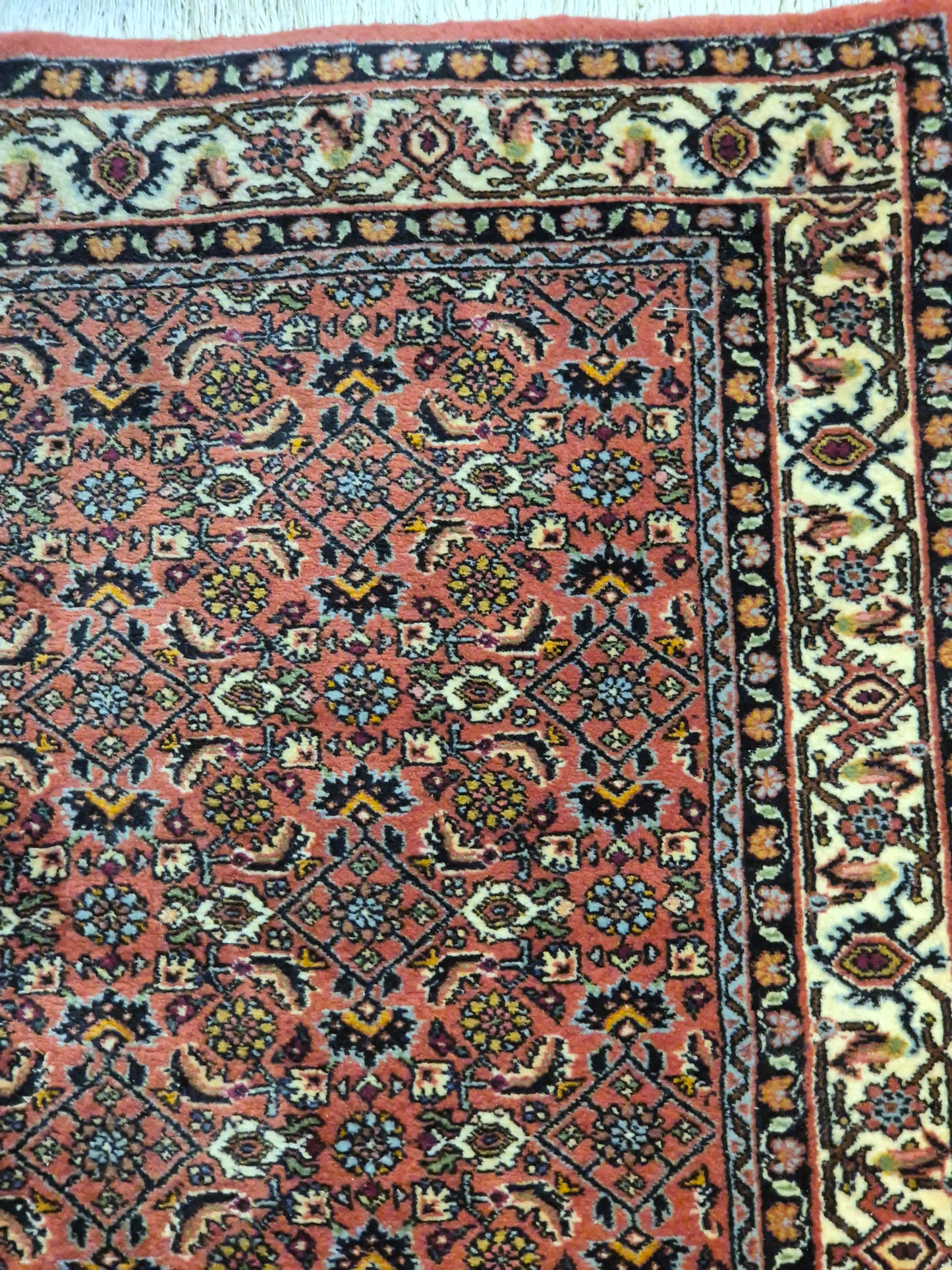 Bidjar Läufer – feines Herati-Muster auf rotem Fond