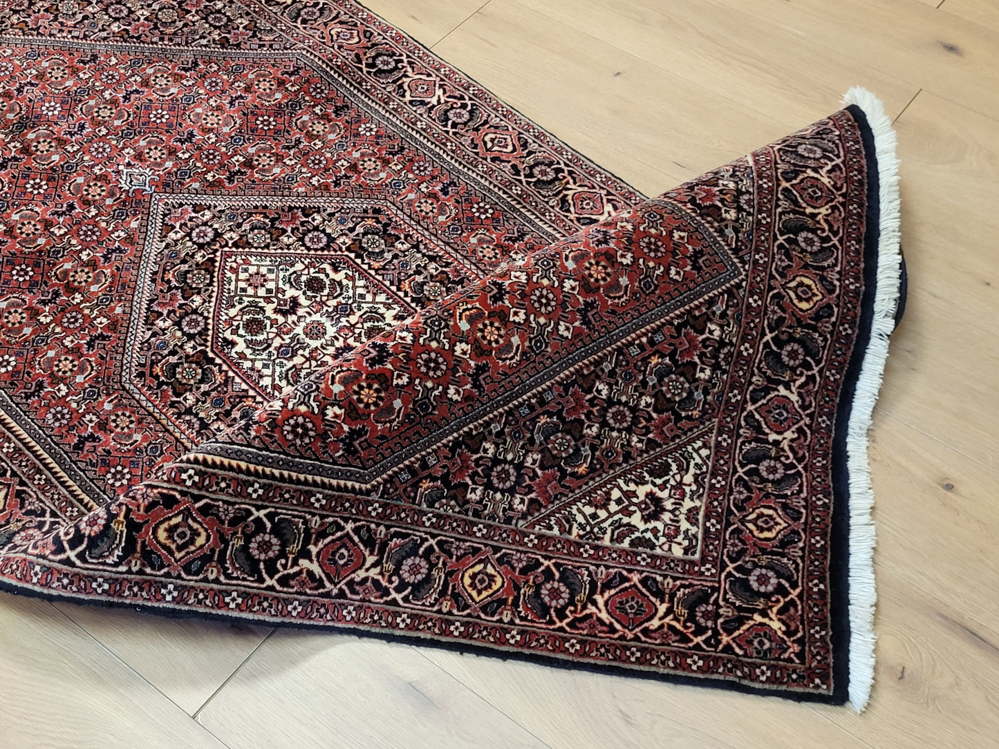 Bidjar Perser Teppich  Korkwolle, klassisches Medaillon-Design, fein geknüpft