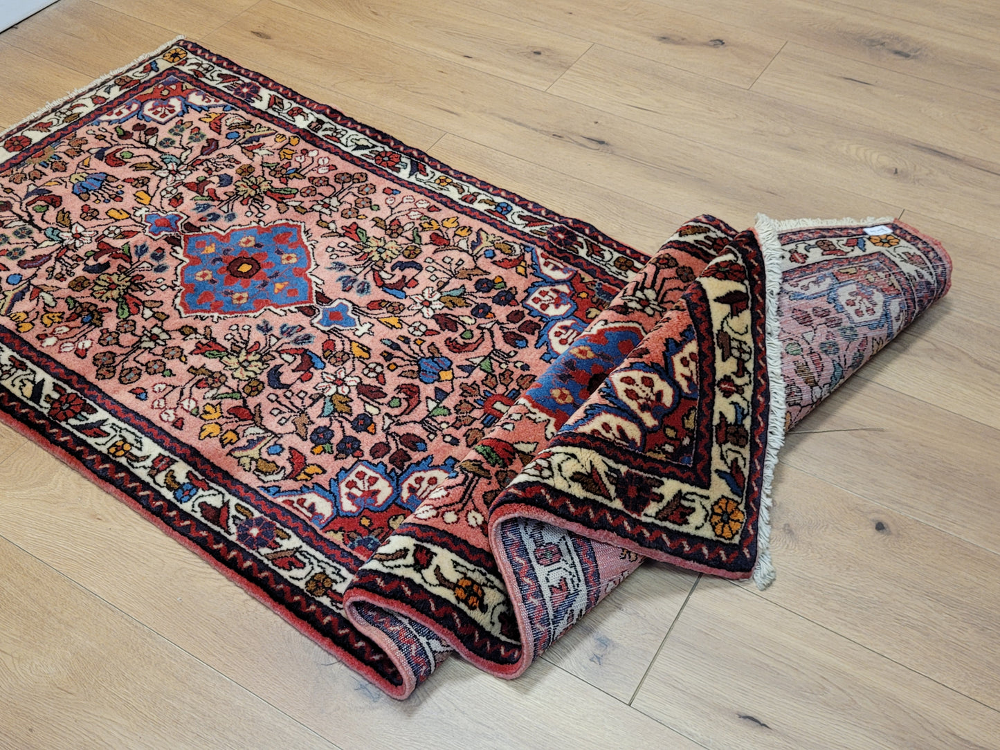 Sarough Perserteppich Läufer – Korkwolle mit Seide, florales Design