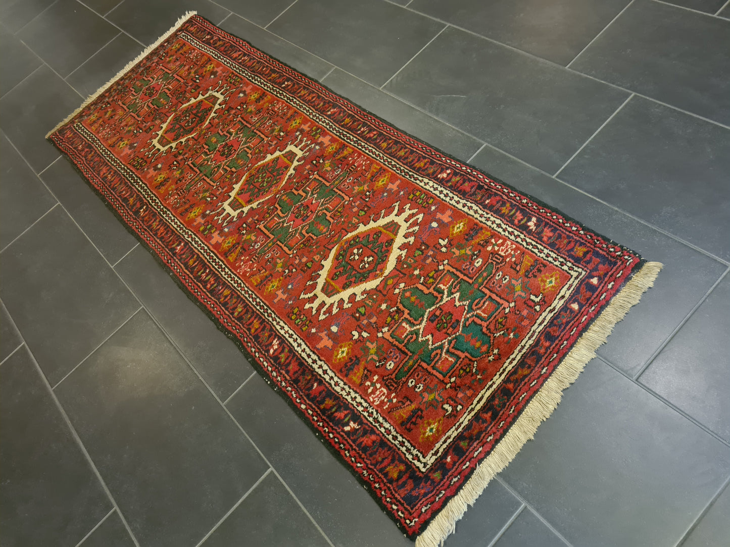 Perserteppich Orientteppich Handgeknüpfter Teppich Heris 190x75cm