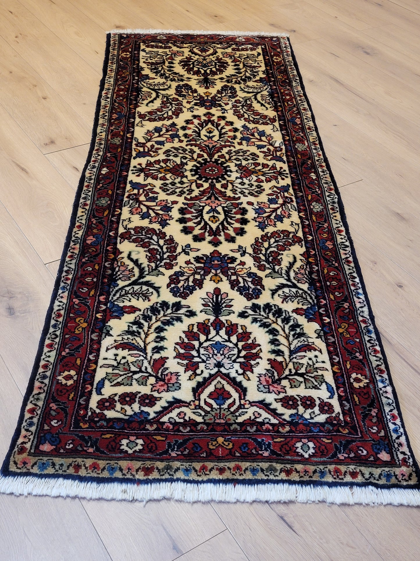 Sarough Perserteppich Läufer 210 × 75 cm – Korkwolle, florales Muster