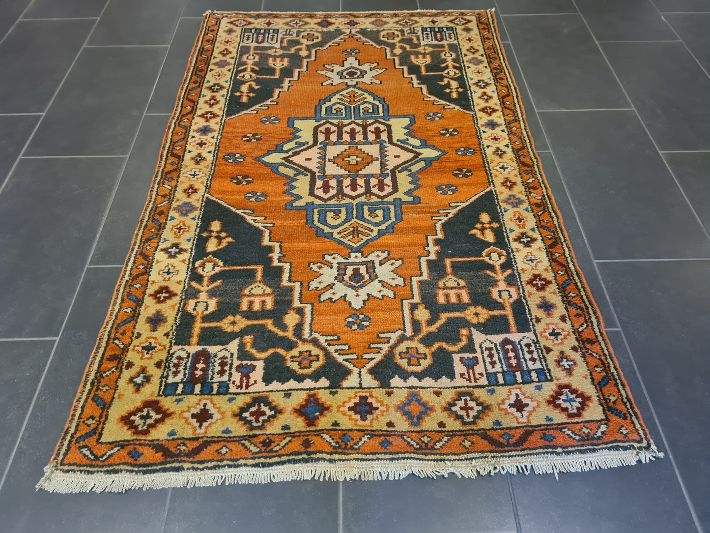 Perserteppich Orientteppich Handgeknüpfter Teppich Heris 175x110cm