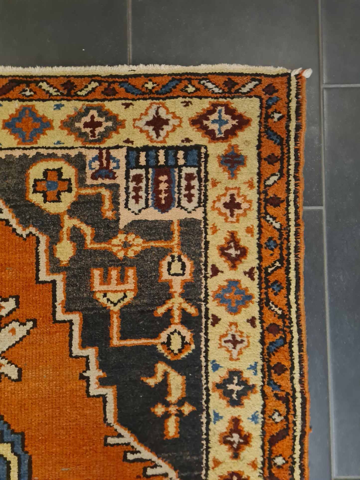 Perserteppich Orientteppich Handgeknüpfter Teppich Heris 175x110cm