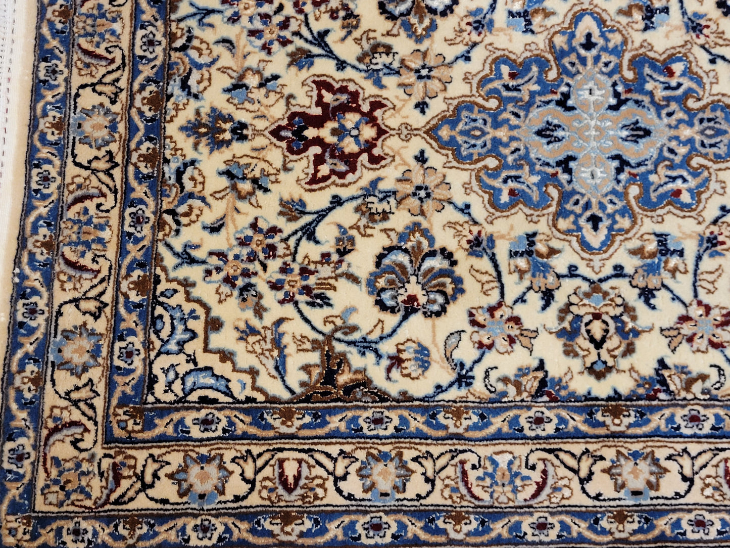 Nain Perserteppich Läufer – Korkwolle mit Seide, florales Design Orientteppich