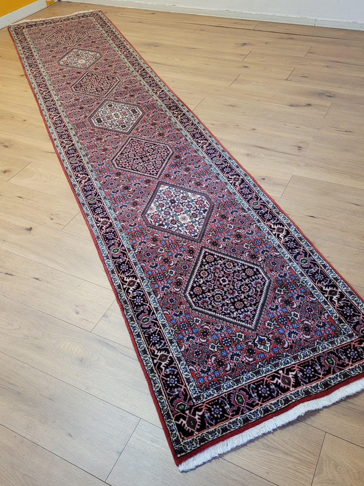 Handgeknüpfter Perser Teppich aus Korkwolle Bidjar Metallion