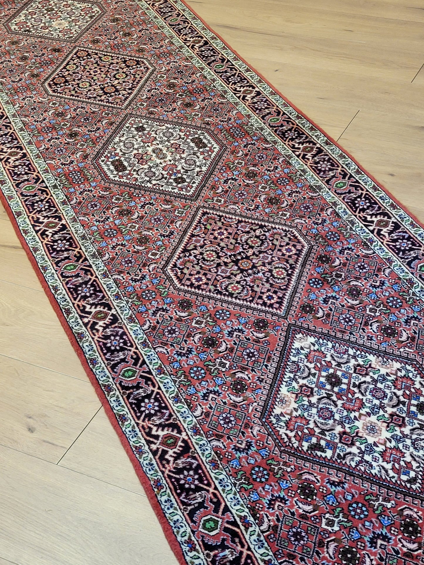 Handgeknüpfter Perser Teppich aus Korkwolle Bidjar Metallion