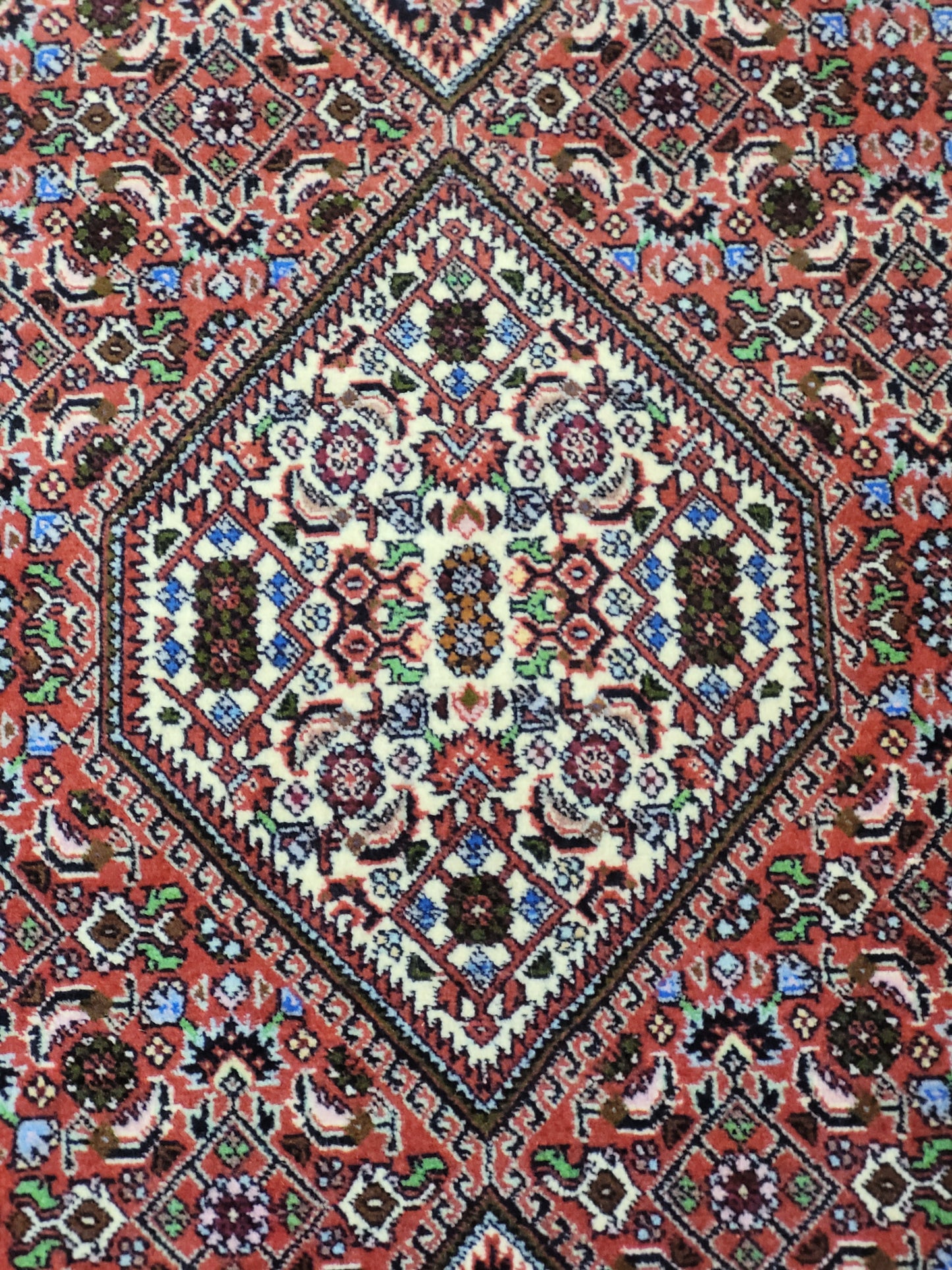 Handgeknüpfter Perser Teppich aus Korkwolle Bidjar Metallion