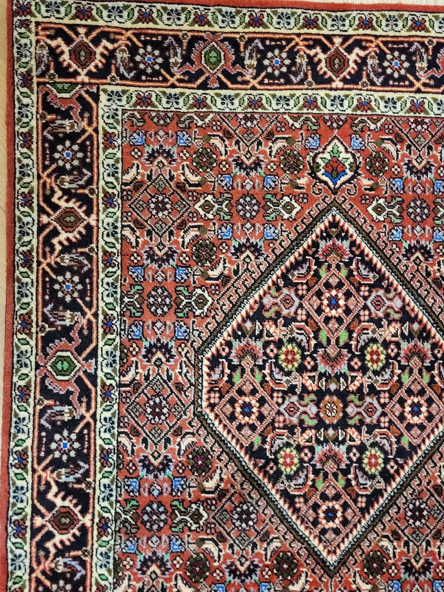 Handgeknüpfter Perser Teppich aus Korkwolle Bidjar Metallion