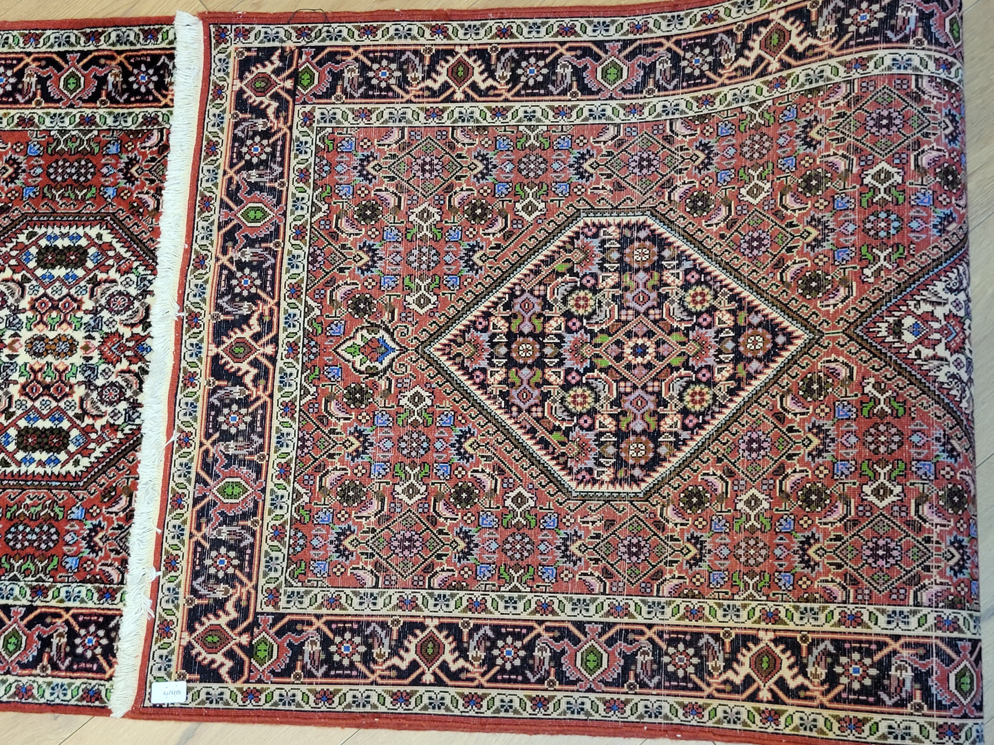 Handgeknüpfter Perser Teppich aus Korkwolle Bidjar Metallion