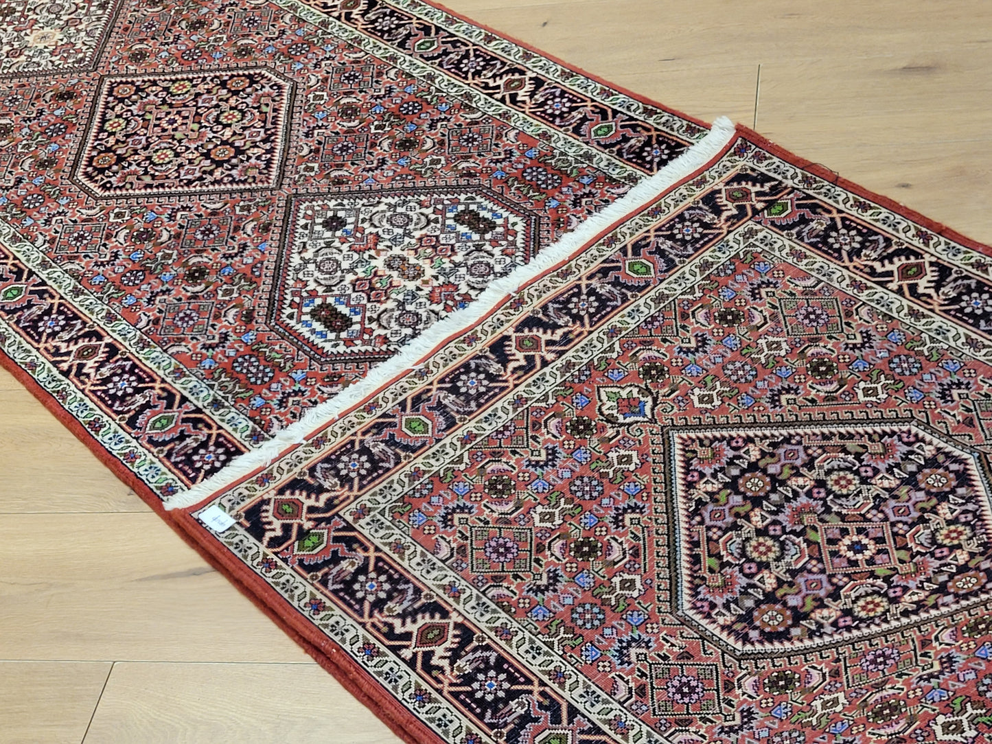 Handgeknüpfter Perser Teppich aus Korkwolle Bidjar Metallion