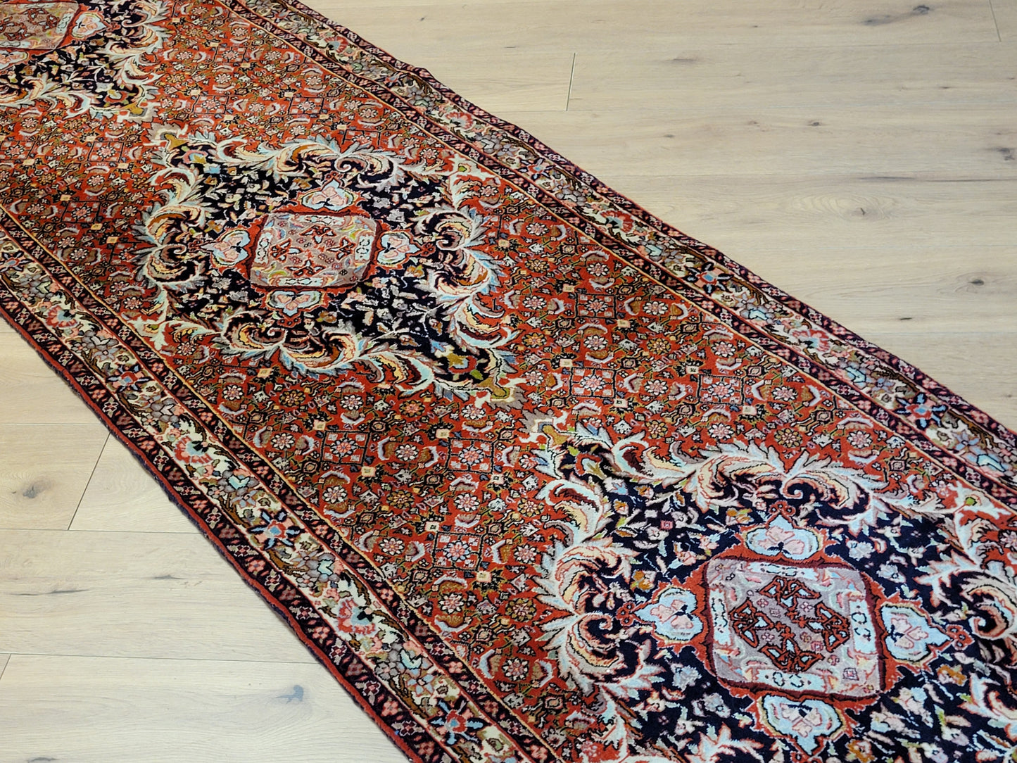 Handgeknüpfter Bidjar-Perser Teppich aus Korkwolle – Traditionelles Muster