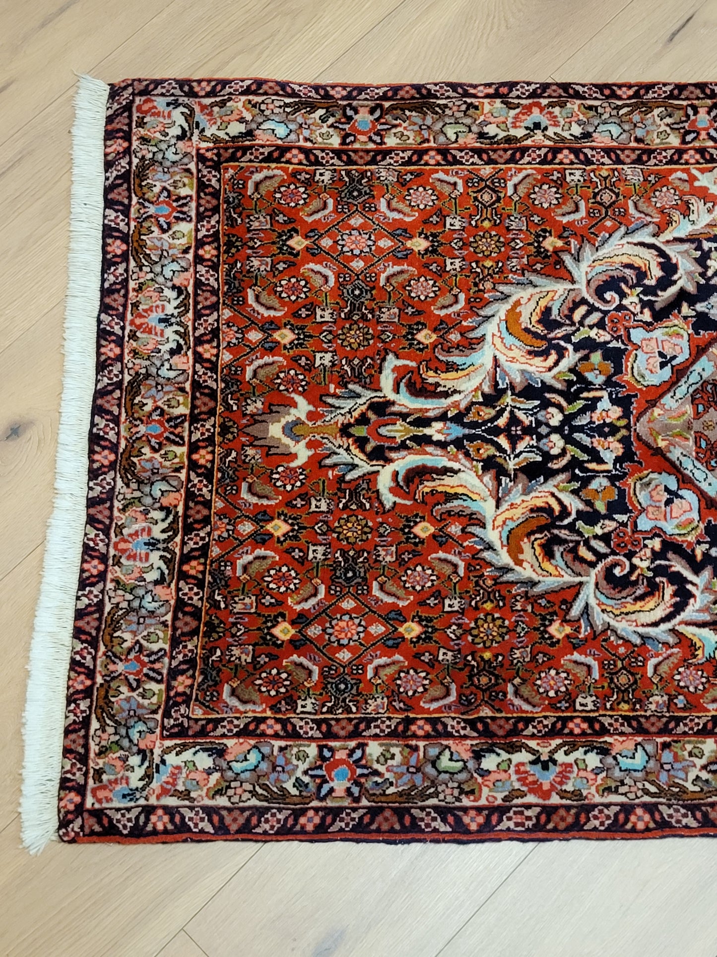 Handgeknüpfter Bidjar-Perser Teppich aus Korkwolle – Traditionelles Muster