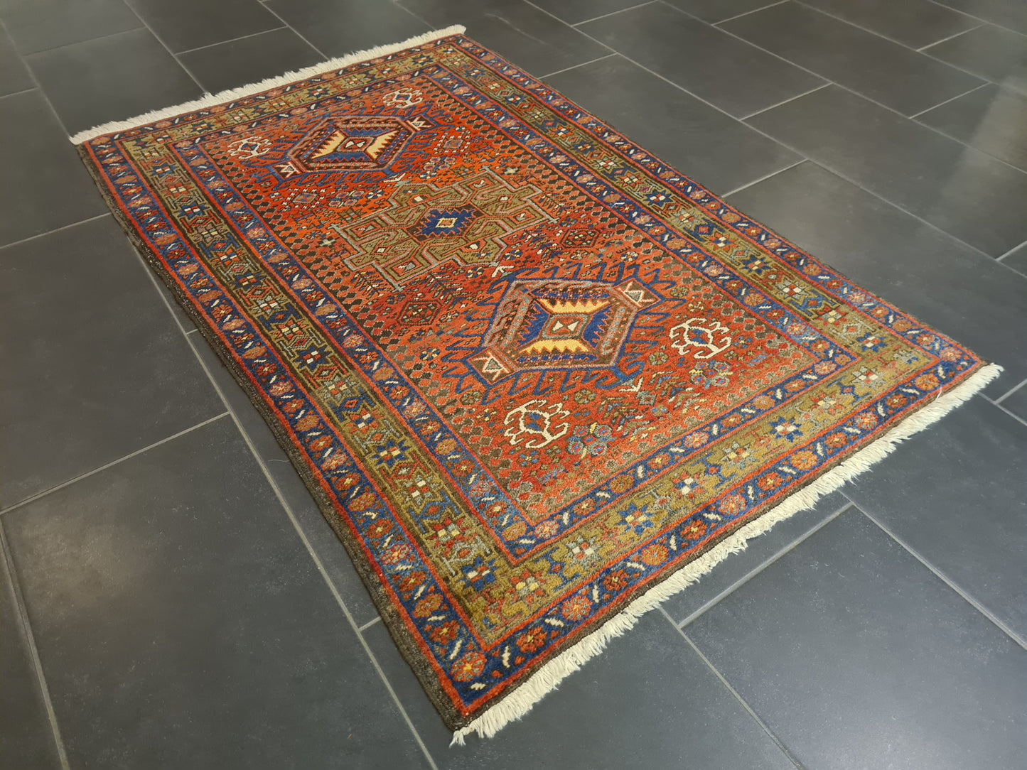 Perserteppich Orientteppich Handgeknüpfter Teppich Heris 145x95cm