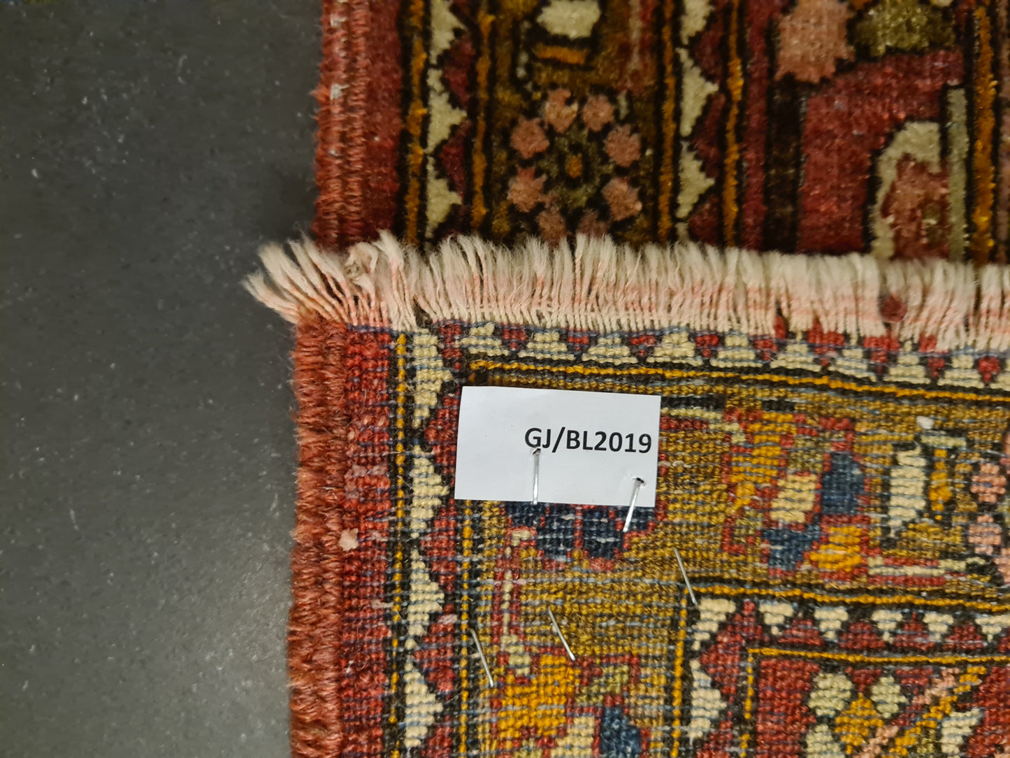 Perserteppich Orientteppich Handgeknüpfter Teppich Isfahan 220x140cm