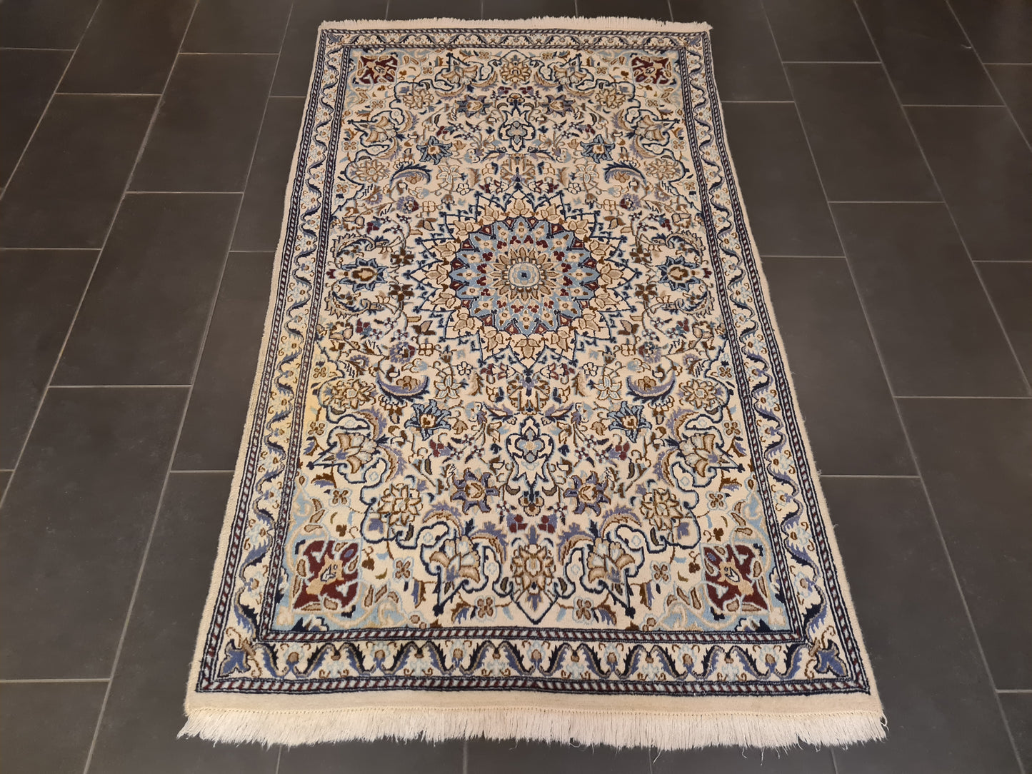 Perserteppich Orientteppich Handgeknüpfter Teppich Nain 200x120cm