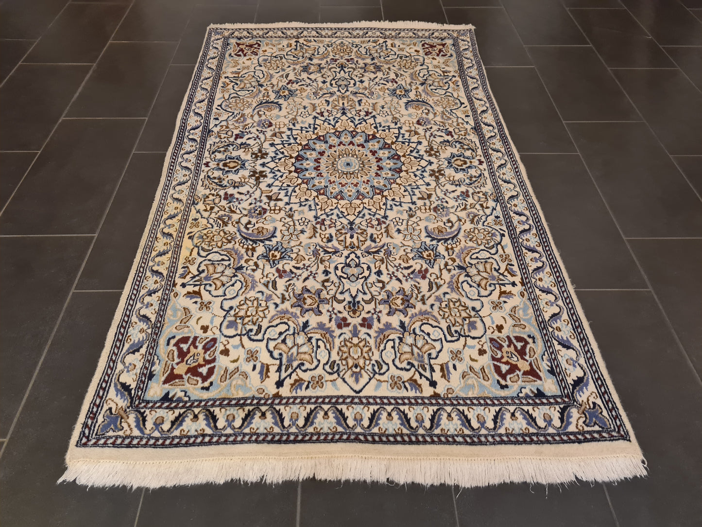 Perserteppich Orientteppich Handgeknüpfter Teppich Nain 200x120cm