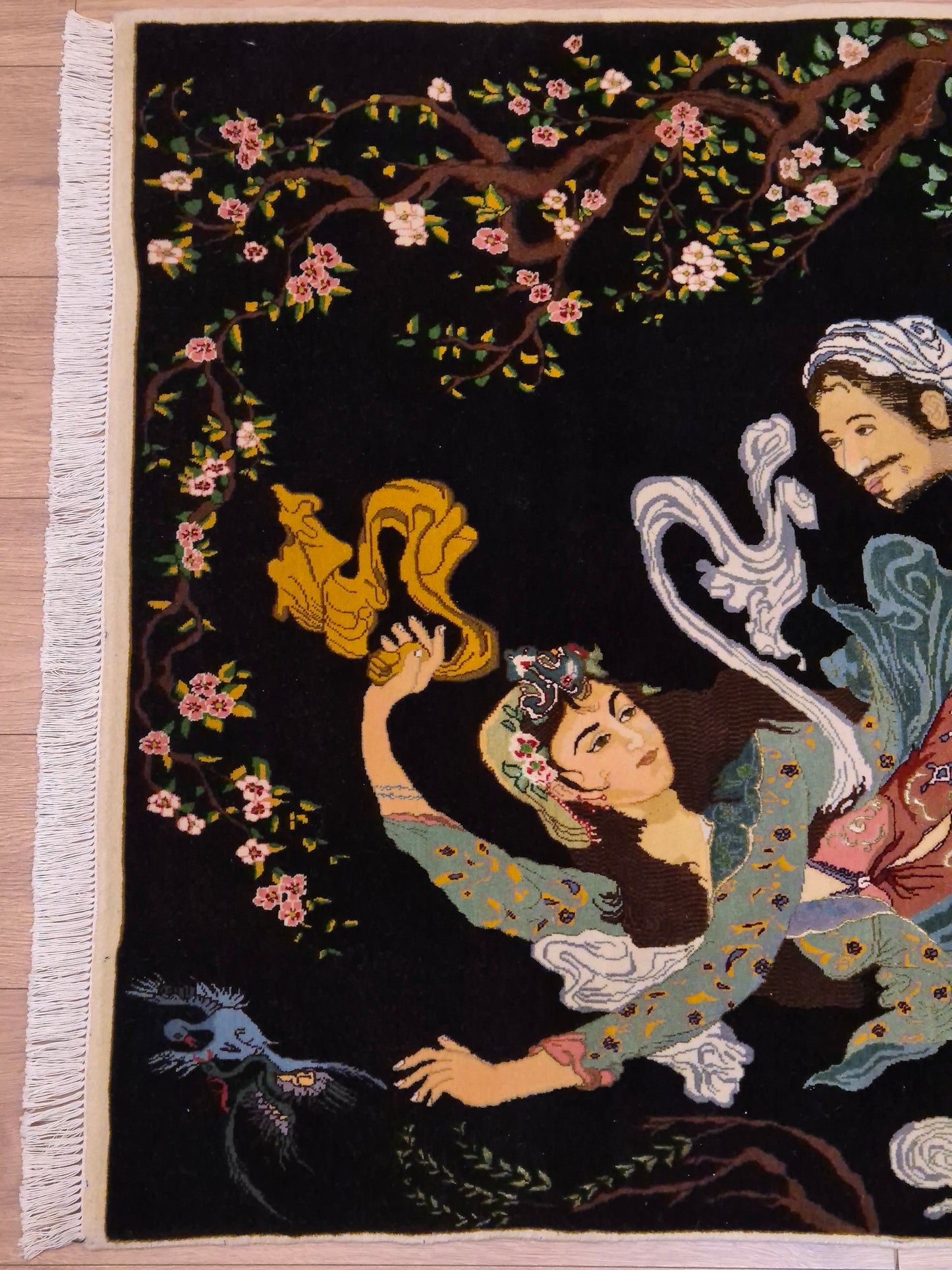 Täbriz Teppich Korkwolle mit Seide figürliche Darstellung