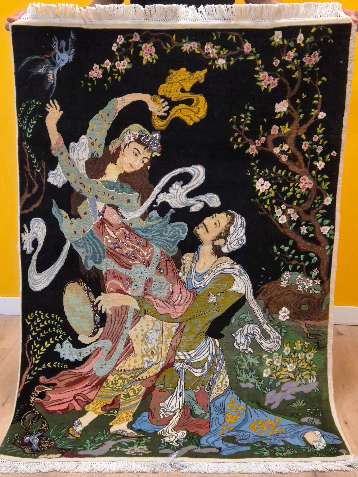 Täbriz Teppich Korkwolle mit Seide figürliche Darstellung