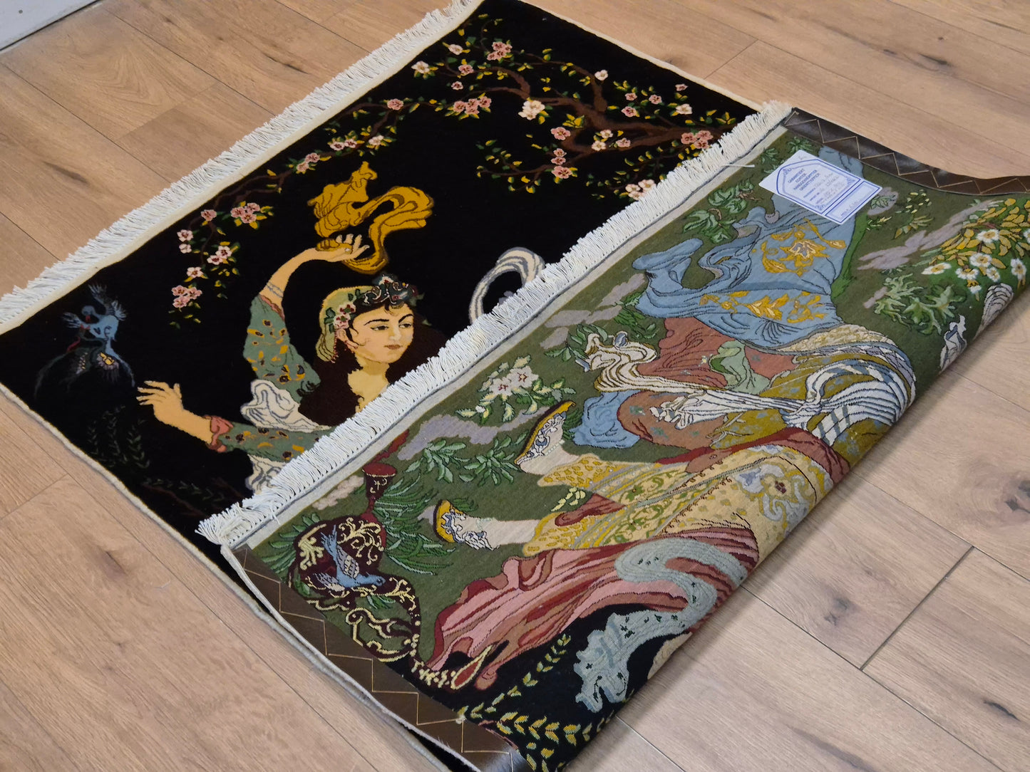 Täbriz Teppich Korkwolle mit Seide figürliche Darstellung