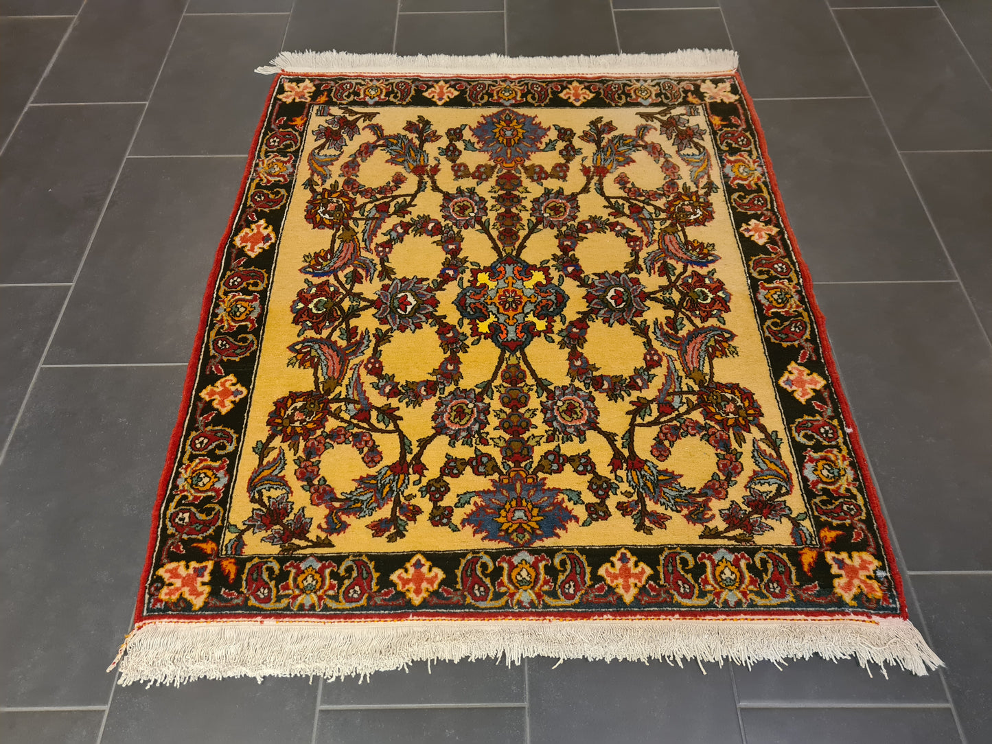 Perserteppich Orientteppich Handgeknüpfter Teppich Isfahan 142x122cm