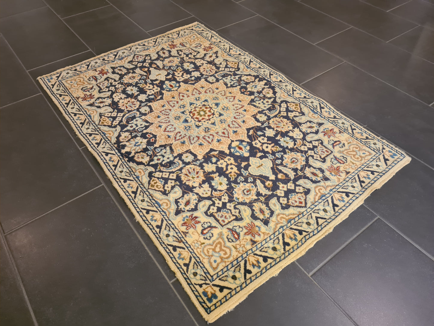 Perserteppich Orientteppich Handgeknüpfter Teppich Nain 130x90cm