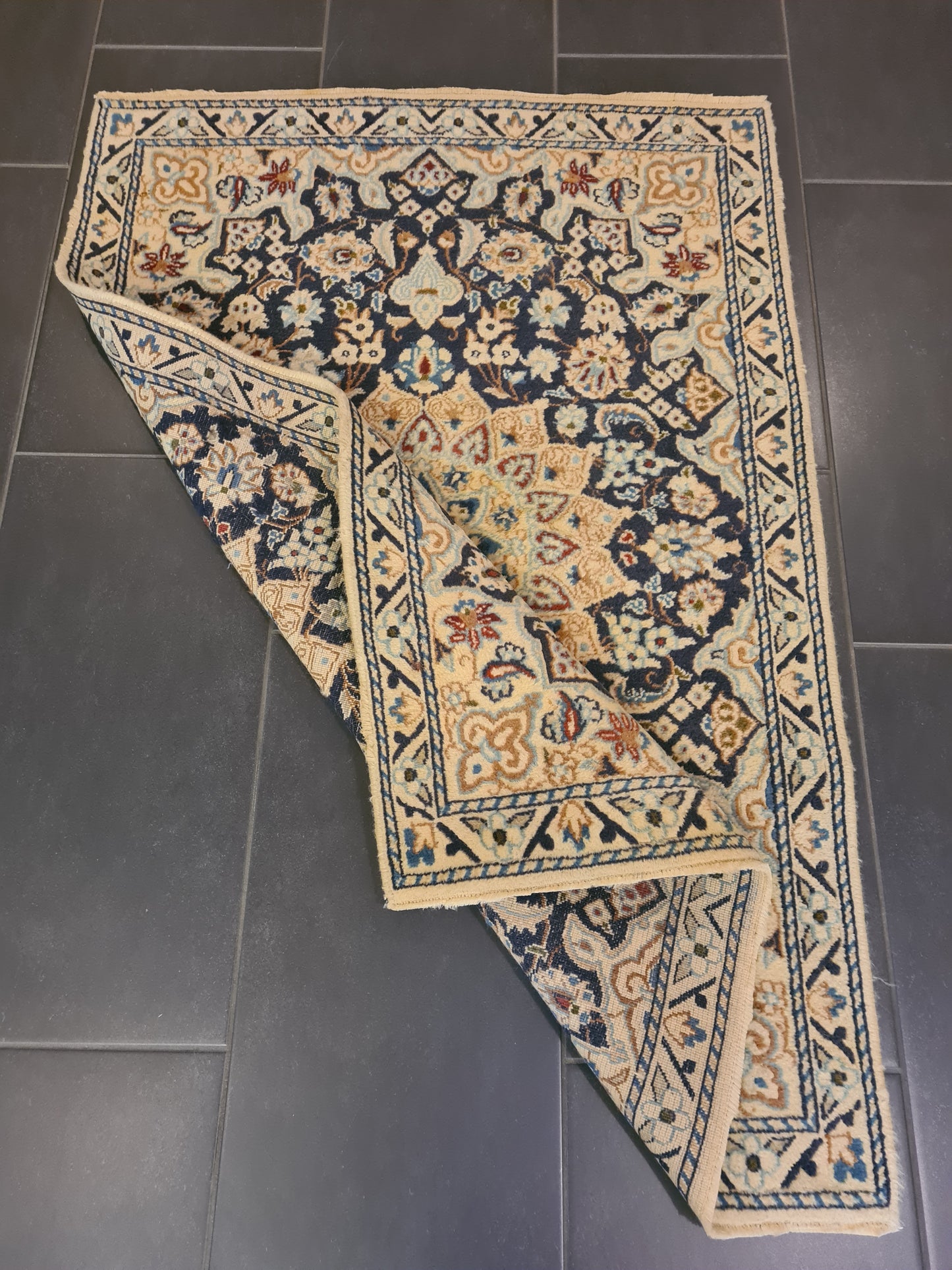 Perserteppich Orientteppich Handgeknüpfter Teppich Nain 130x90cm