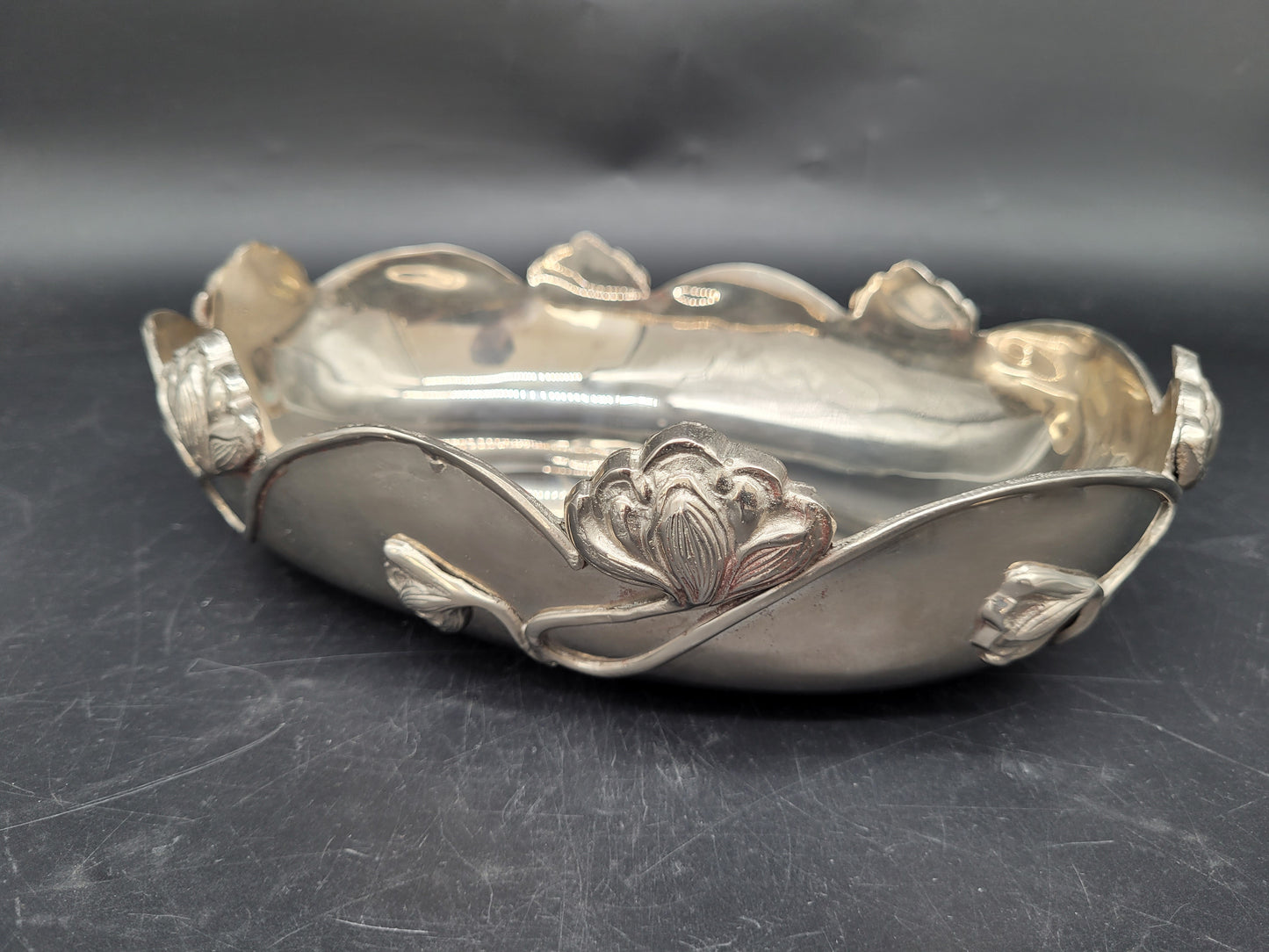 Dekorative Jugendstil Neusilber Schale Reich verziert 655g