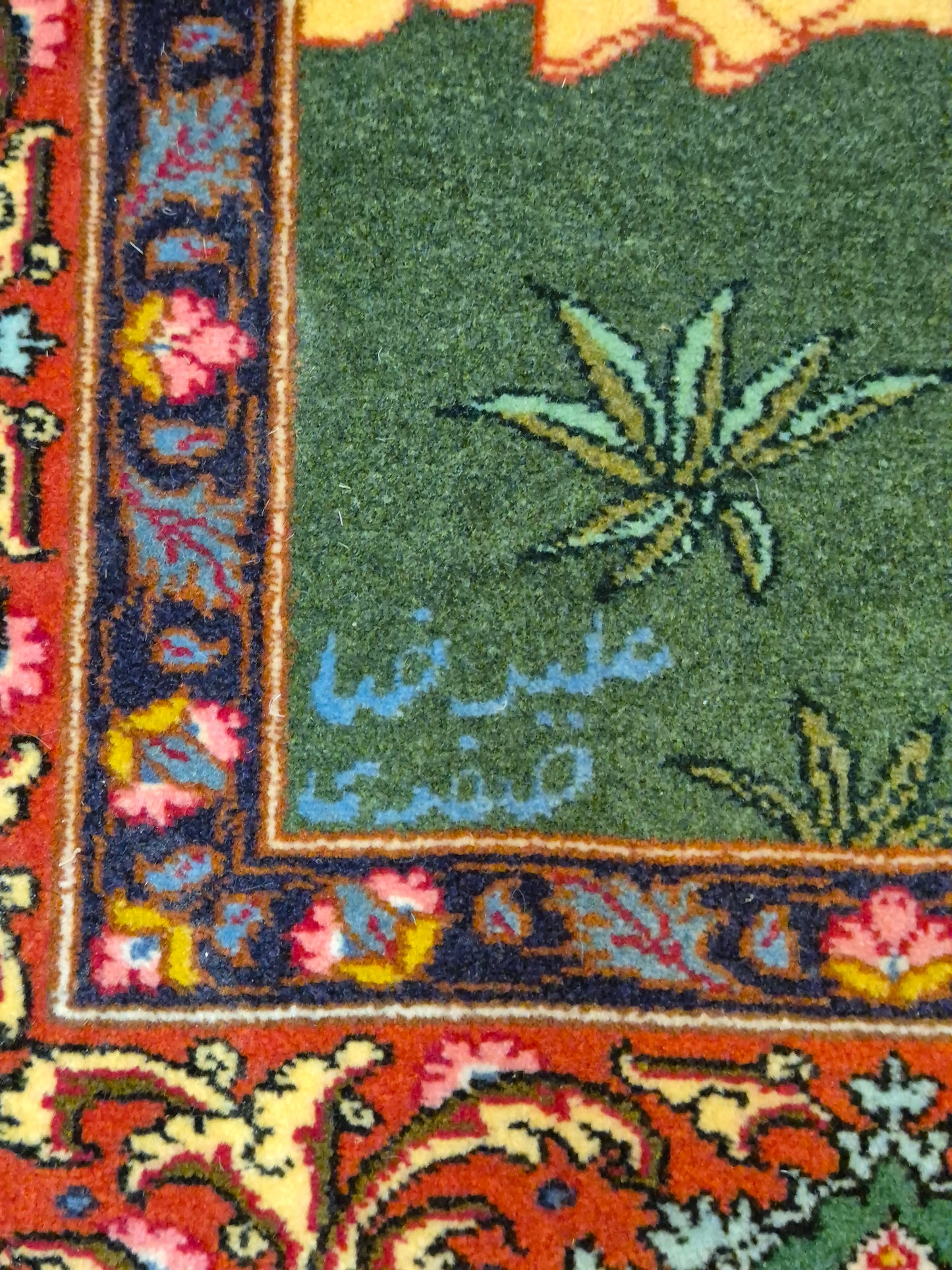 Täbriz Teppich Korkwolle figürliche Szene signiert 127×104 cm