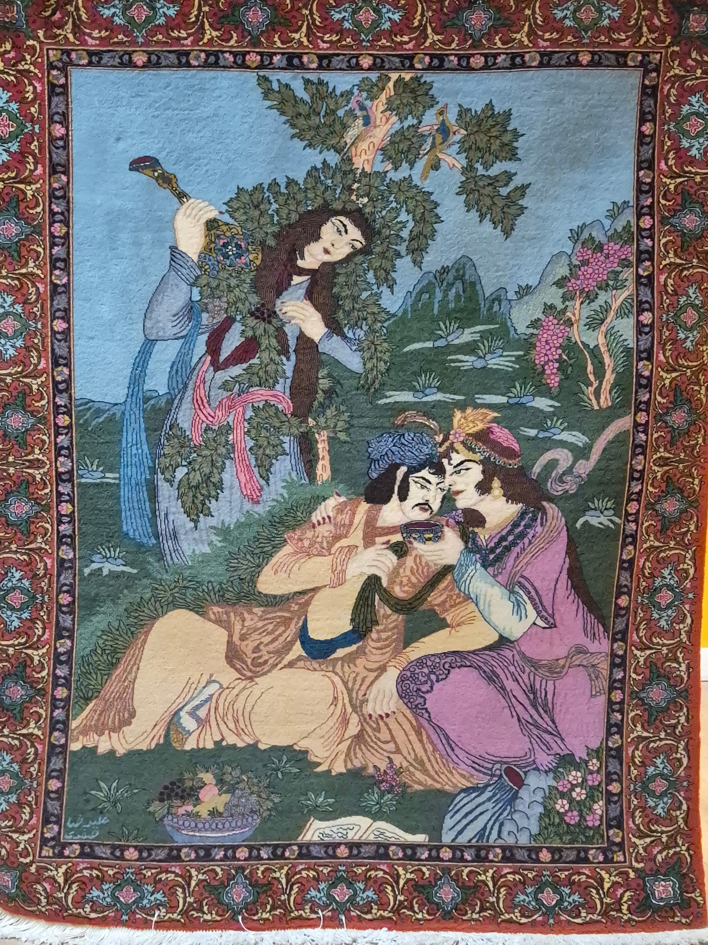 Täbriz Teppich Korkwolle figürliche Szene signiert 127×104 cm