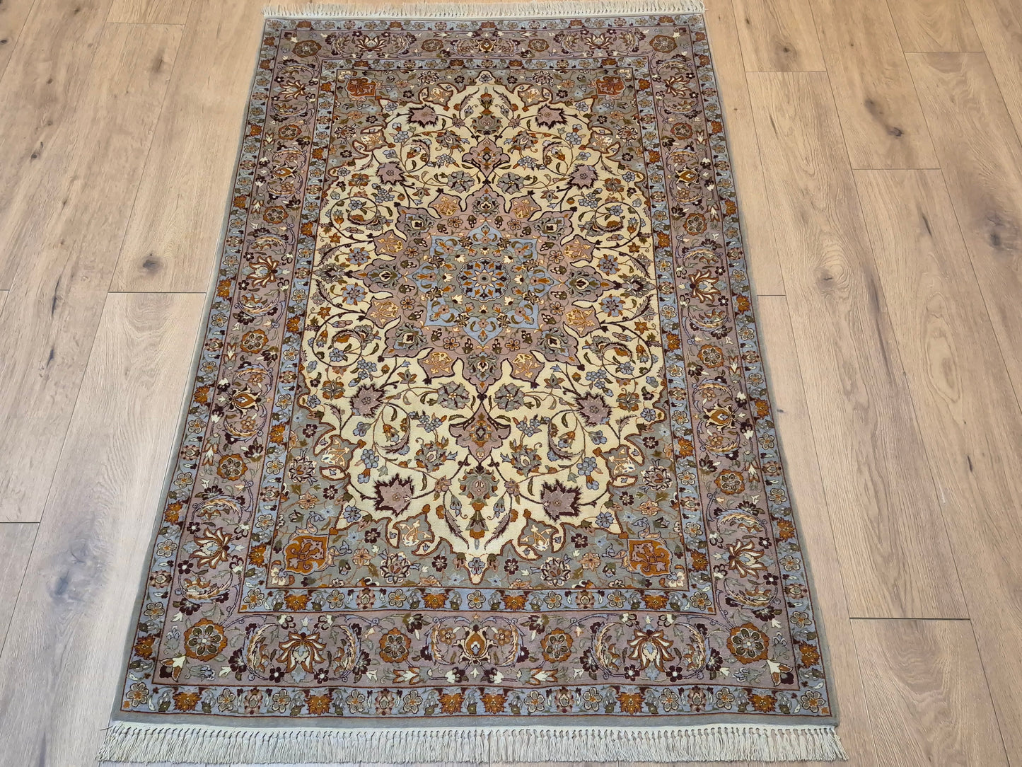 Isfahan Teppich Korkwolle mit Seide auf Seide feine Knüpfung