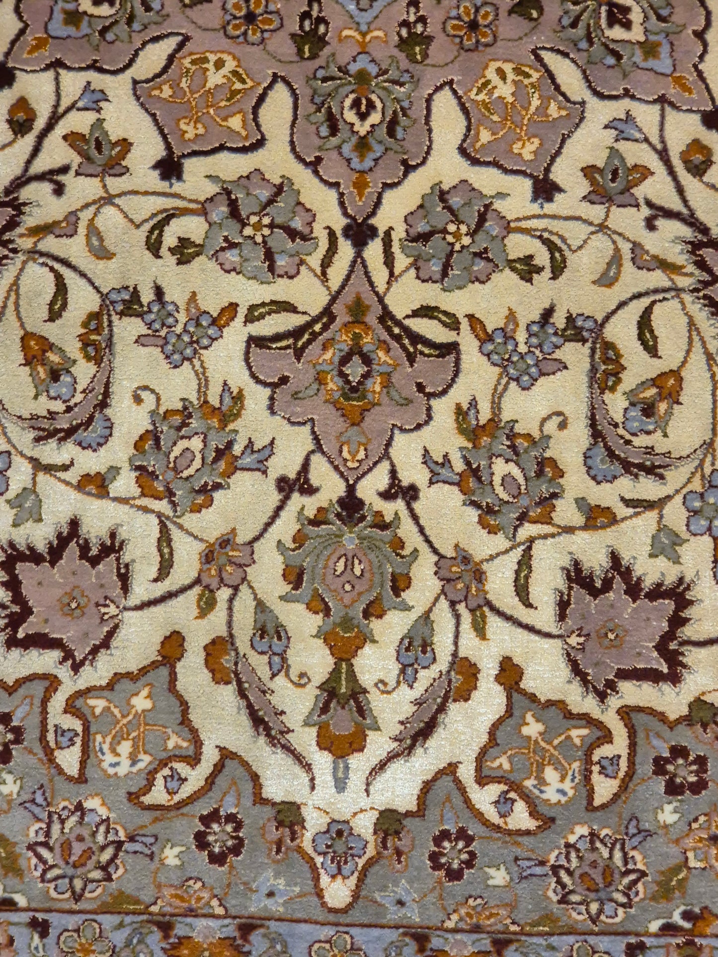 Isfahan Teppich Korkwolle mit Seide auf Seide feine Knüpfung