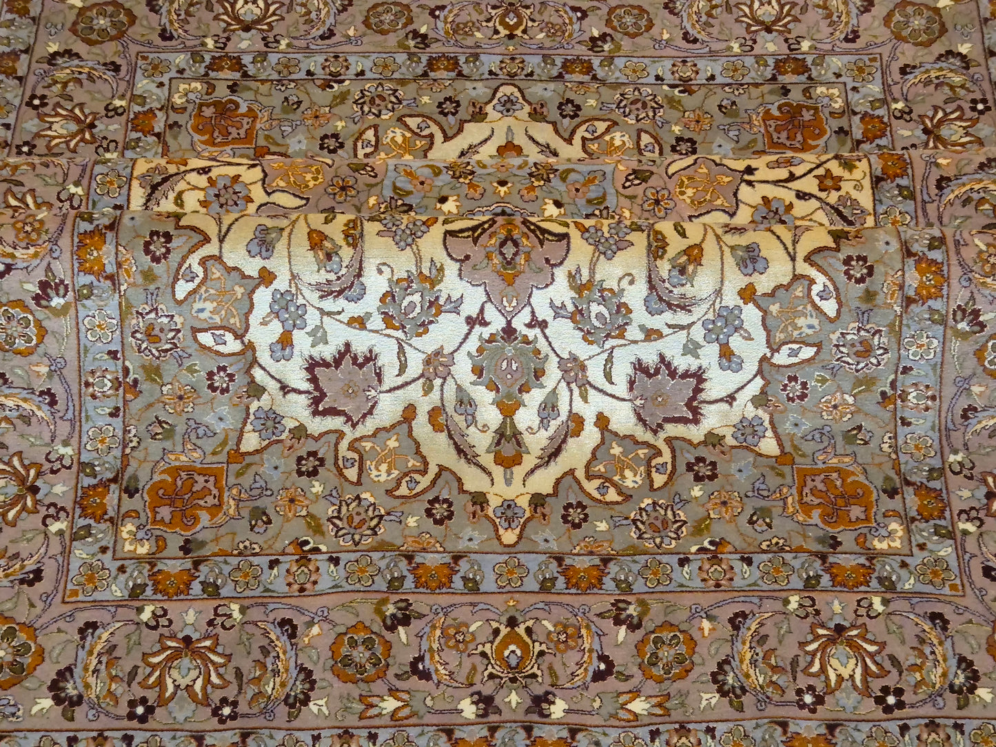 Isfahan Teppich Korkwolle mit Seide auf Seide feine Knüpfung