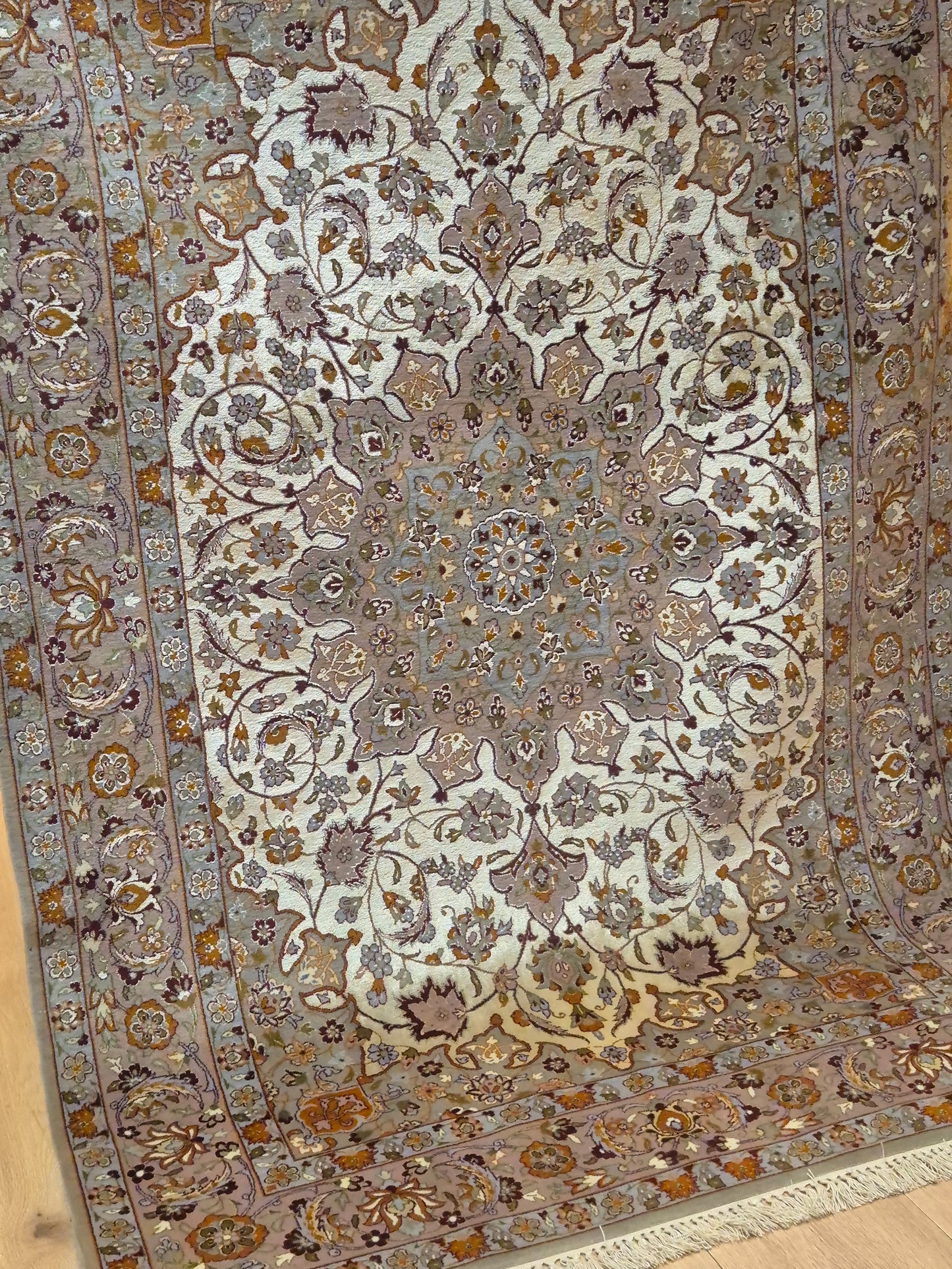 Isfahan Teppich Korkwolle mit Seide auf Seide feine Knüpfung