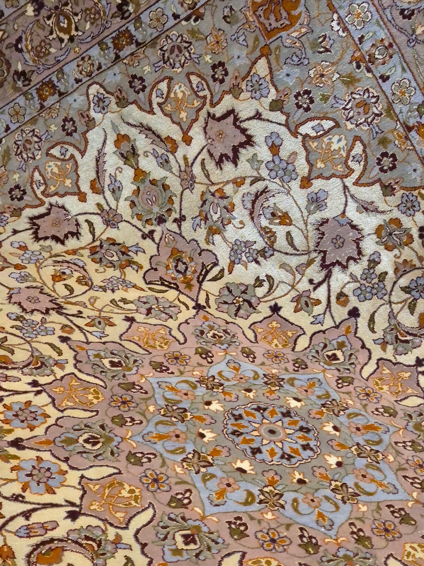 Isfahan Teppich Korkwolle mit Seide auf Seide feine Knüpfung