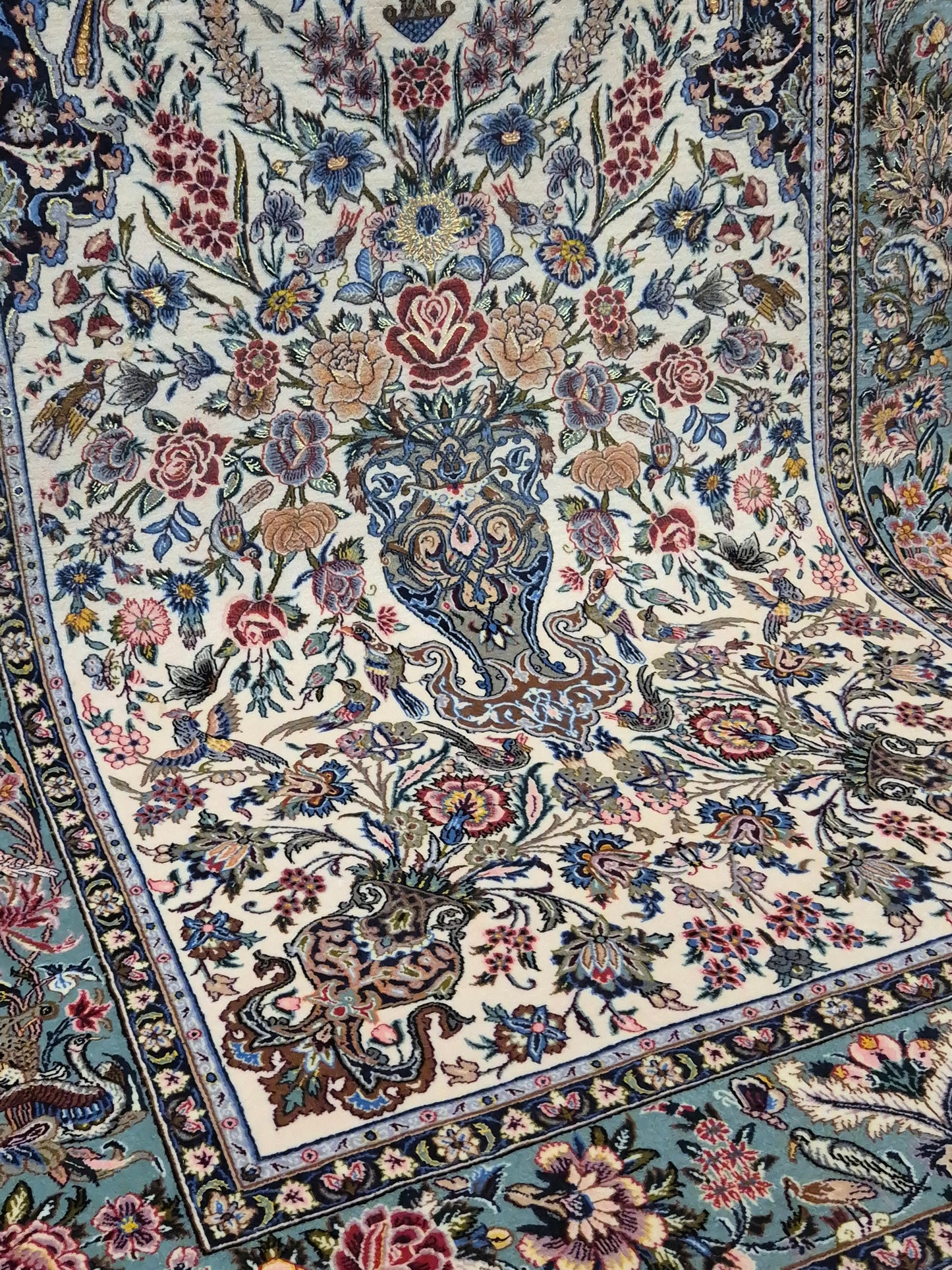 Isfahan Teppich Korkwolle Seide florales Medaillon feine Knüpfung