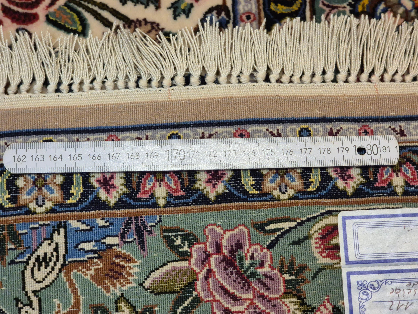 Isfahan Teppich Korkwolle Seide florales Medaillon feine Knüpfung