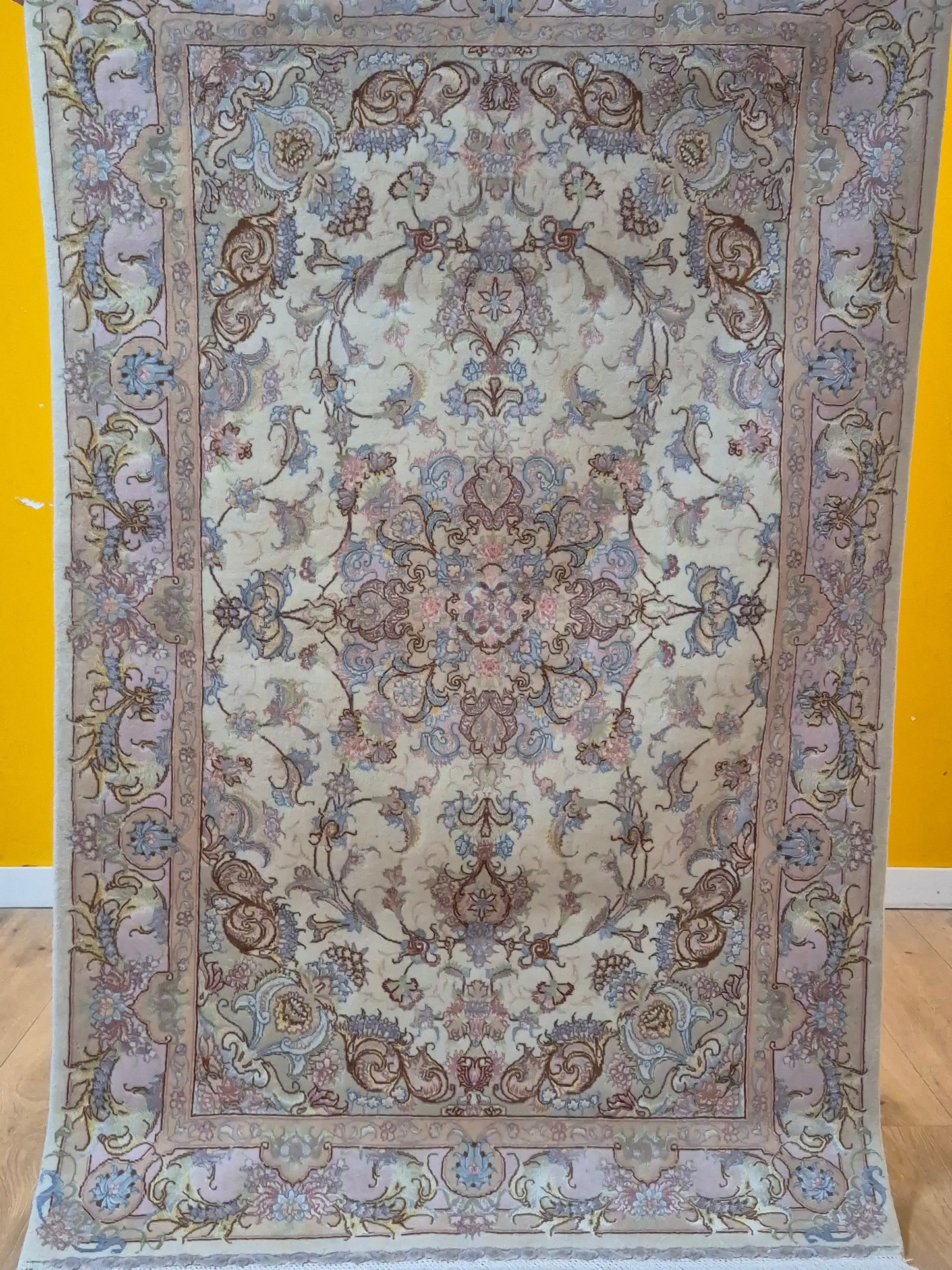 Täbriz Teppich Korkwolle Seide auf Seide feine Pastellfarben