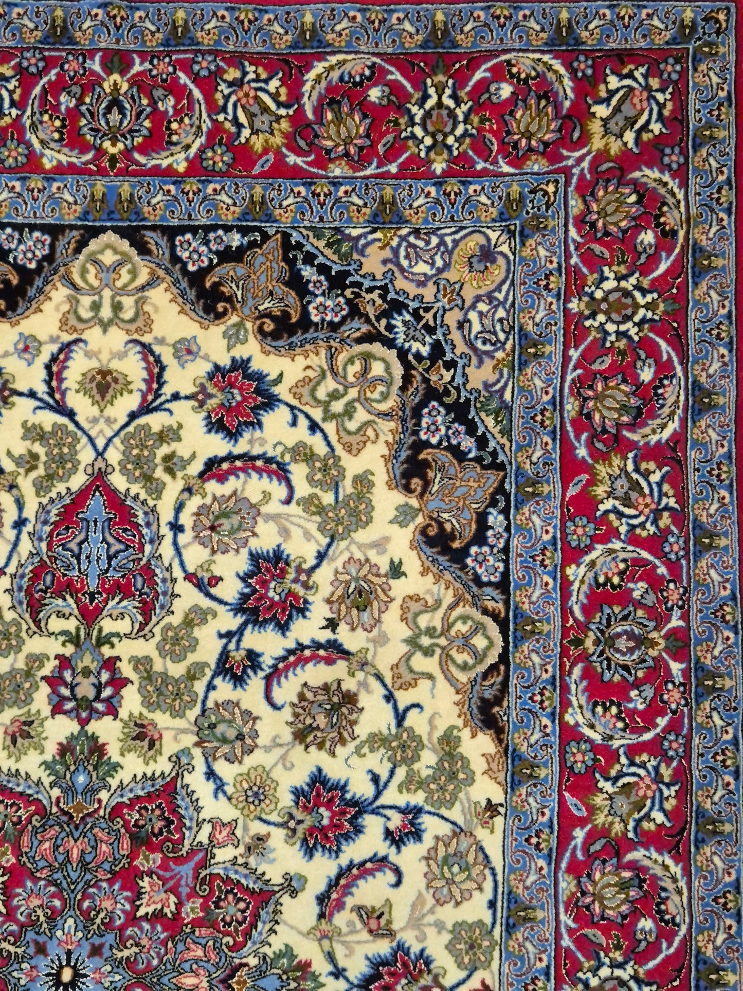 Isfahan Teppich Korkwolle Seide auf Seide Medaillon feine Knüpfung