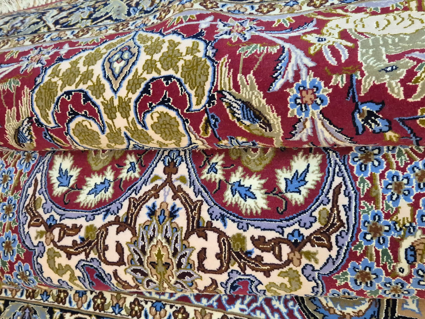 Isfahan Teppich Korkwolle Seide feine Handknüpfung