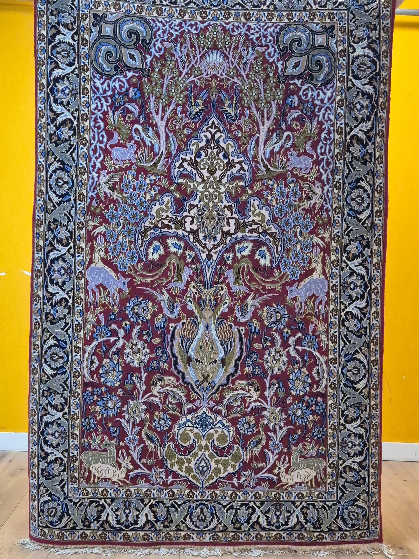 Isfahan Teppich Korkwolle Seide feine Handknüpfung