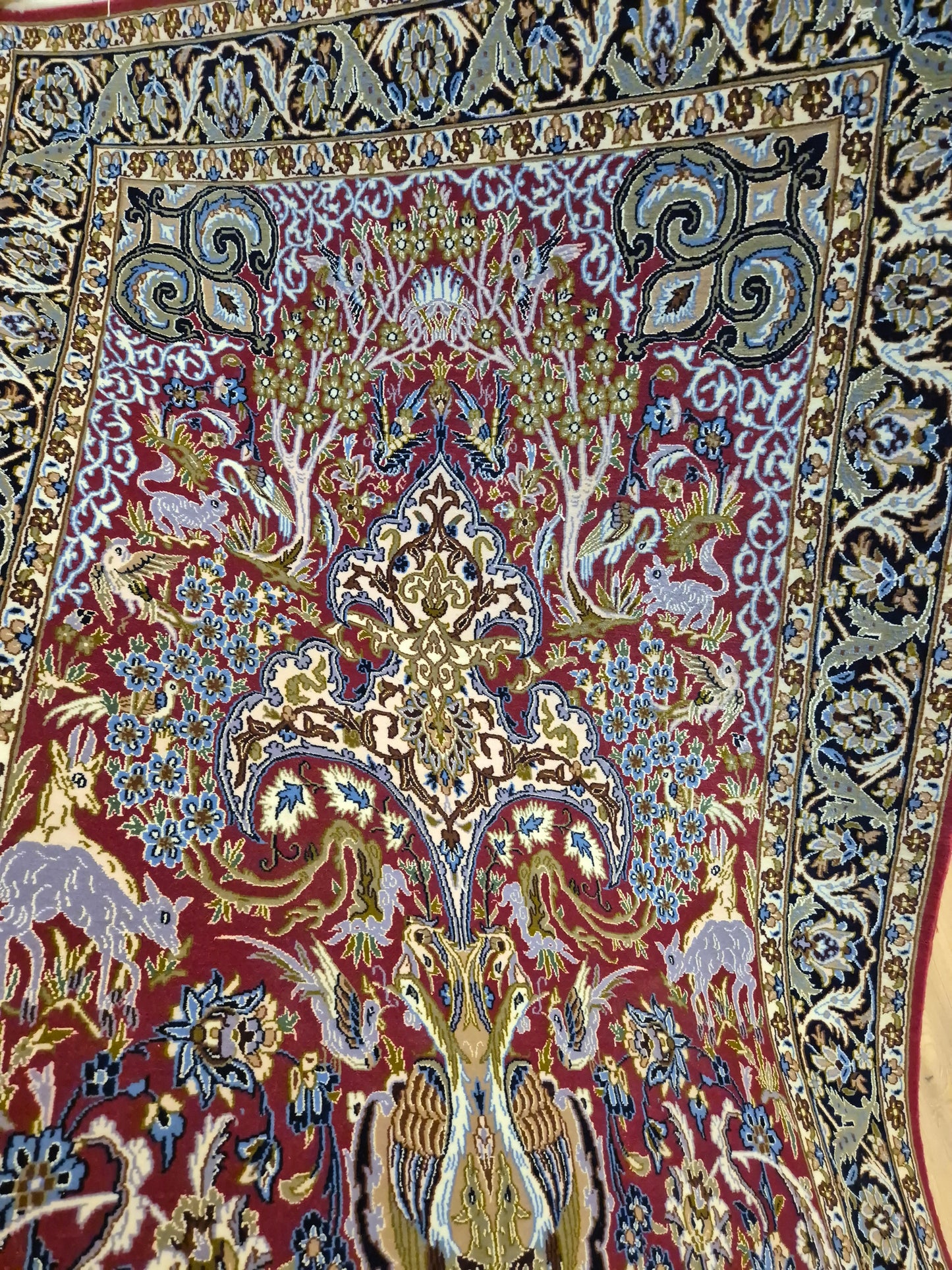 Isfahan Teppich Korkwolle Seide feine Handknüpfung