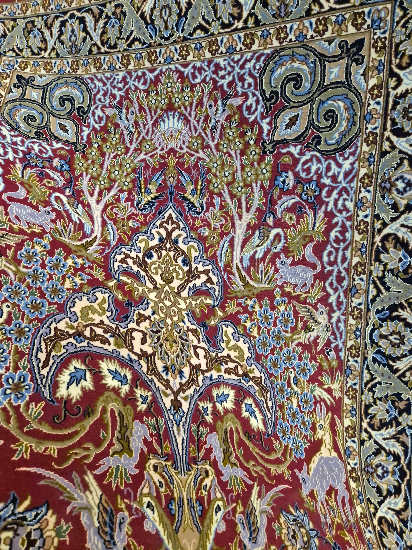 Isfahan Teppich Korkwolle Seide feine Handknüpfung