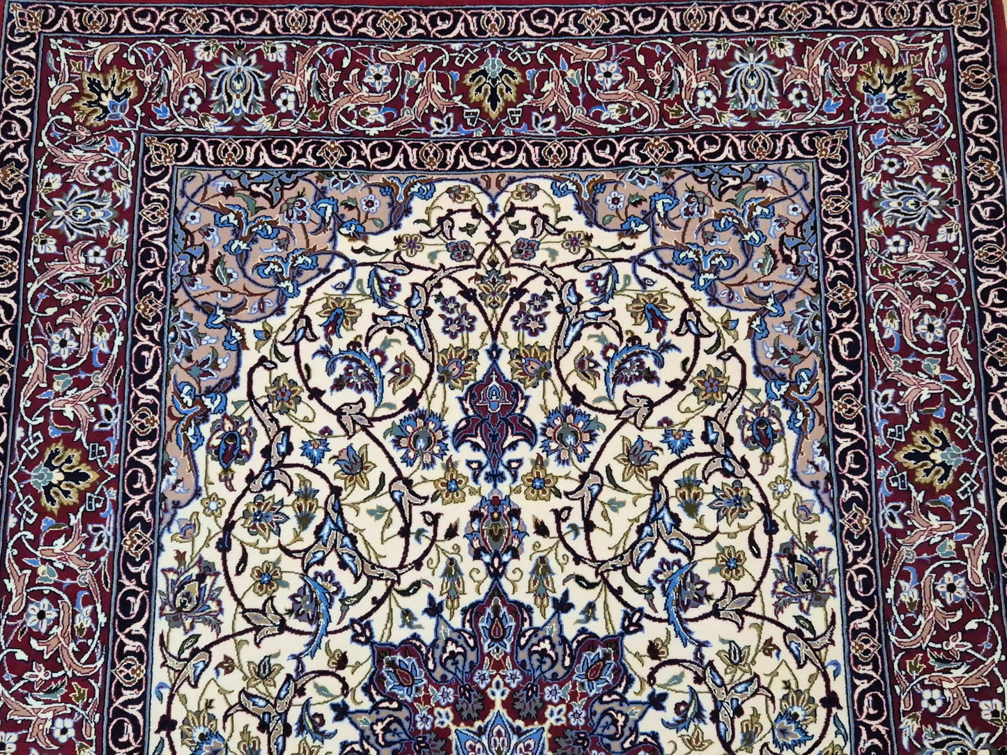 Isfahan Teppich Korkwolle mit Seide Medaillon feine Knüpfung