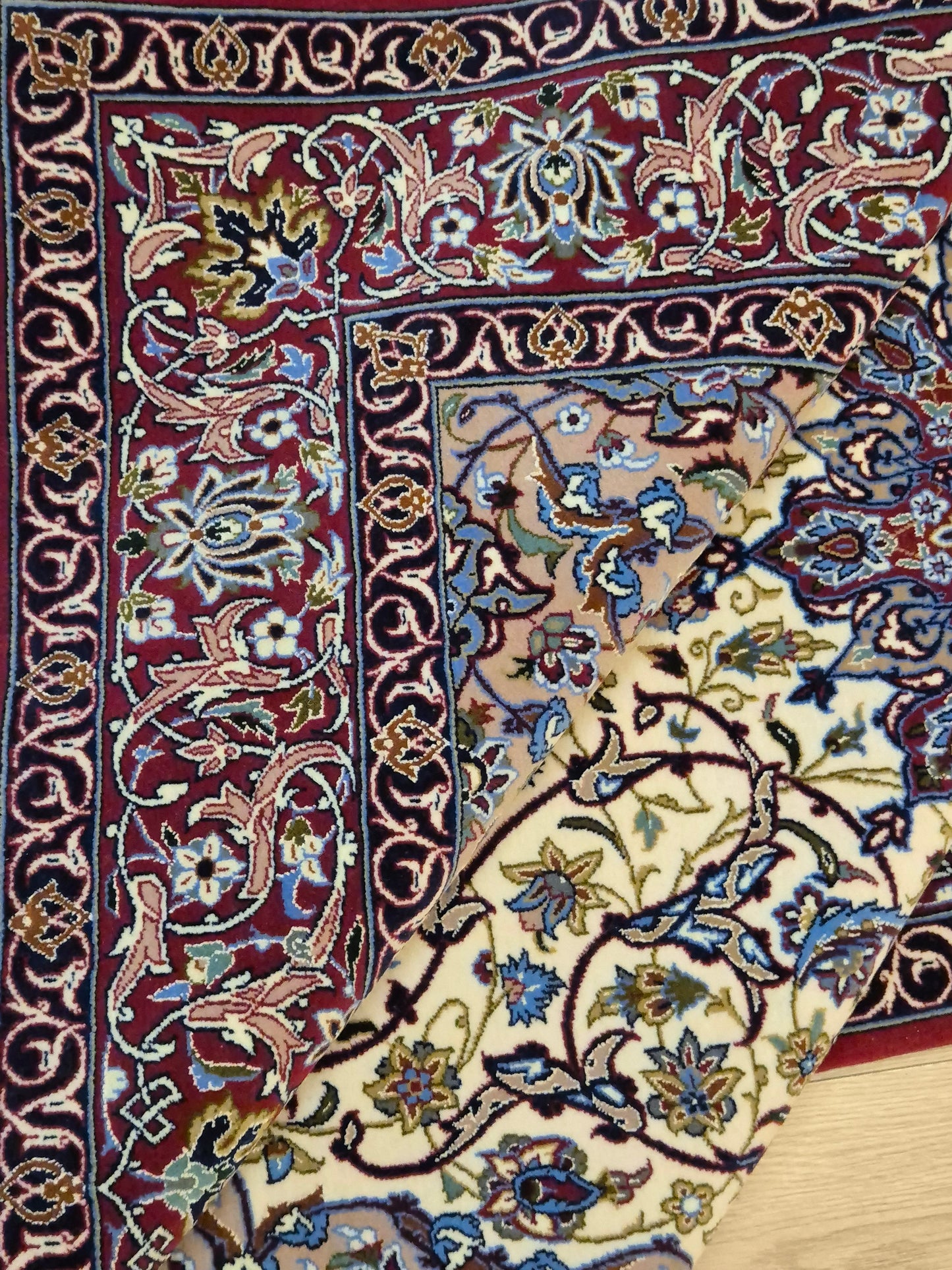 Isfahan Teppich Korkwolle mit Seide Medaillon feine Knüpfung