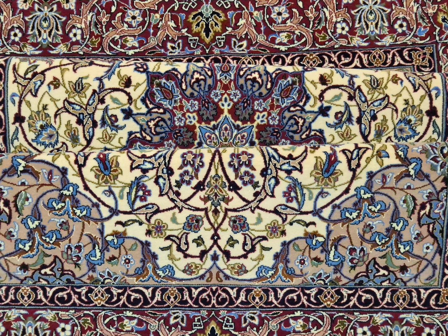 Isfahan Teppich Korkwolle mit Seide Medaillon feine Knüpfung