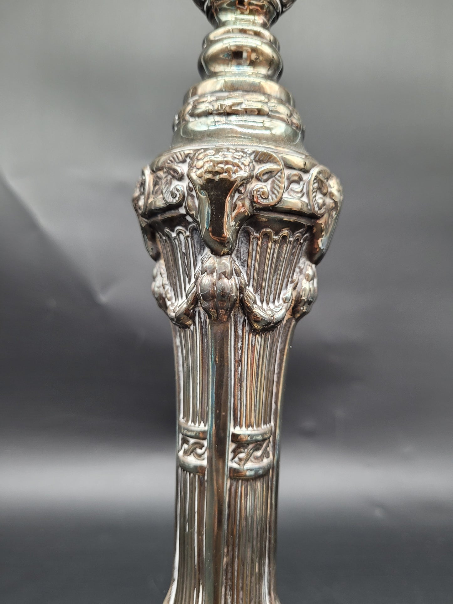 Paar Kerzenständer EPNS Versilbert im Klassischen Stil Englische Meistermarke